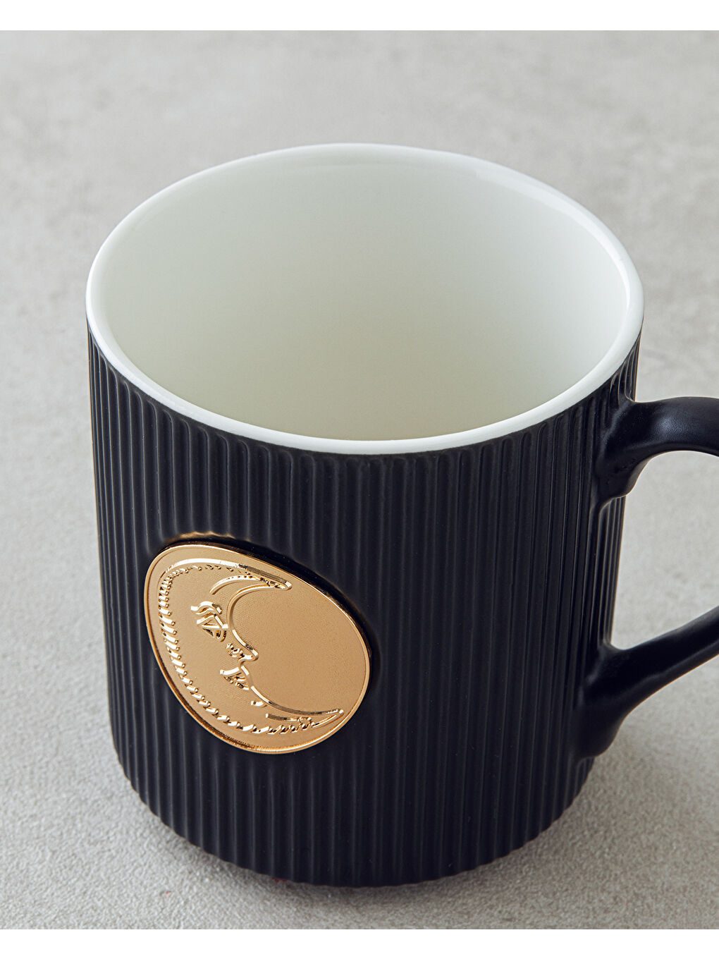 Goldie Moon New Bone China Yılbaşı Kupa 370 ml Siyah-Gold-2