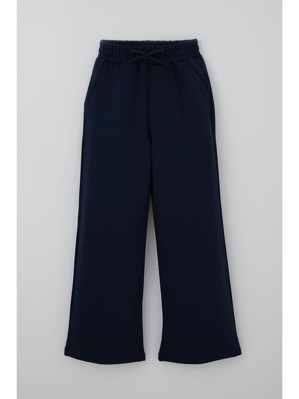 Kız Çocuk Pantolonlu Takım Arma Detaylı Pantolonu Fiyonk Aksesuarlı Lacivert (6-12 Yaş)-2