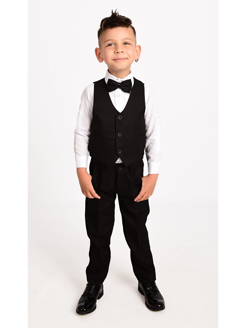 Siyah Yelekli Erkek Çocuk Takım Elbise MNK0273