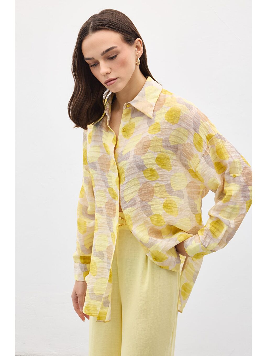 Kolu Katlamalı İnce Gömlek - Sarı