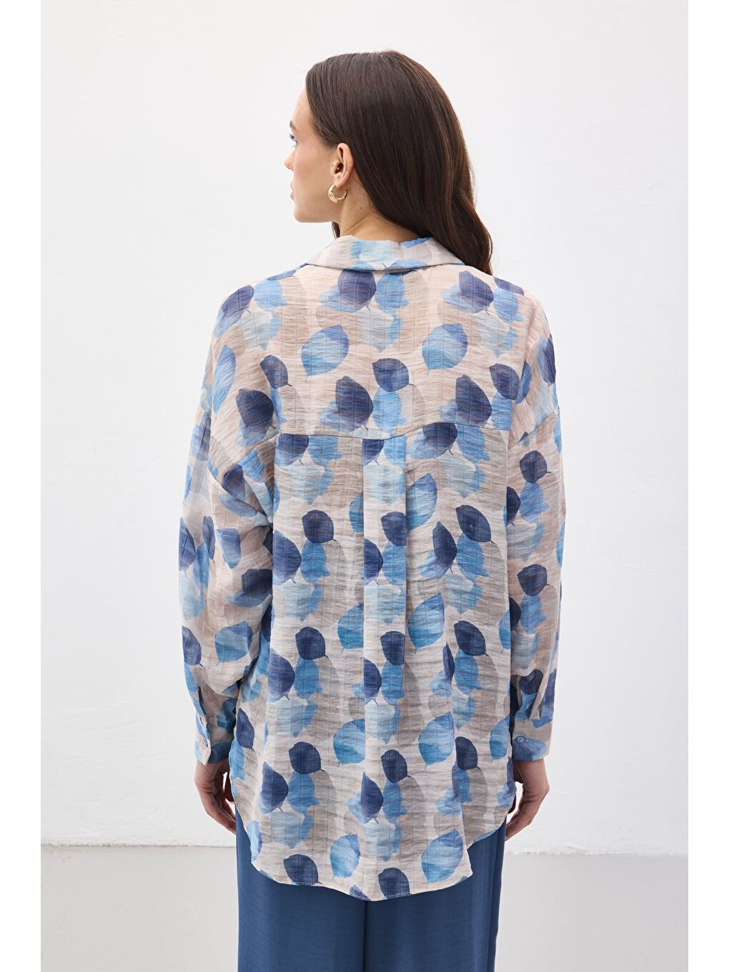 Kolu Katlamalı İnce Gömlek - Mavi-7