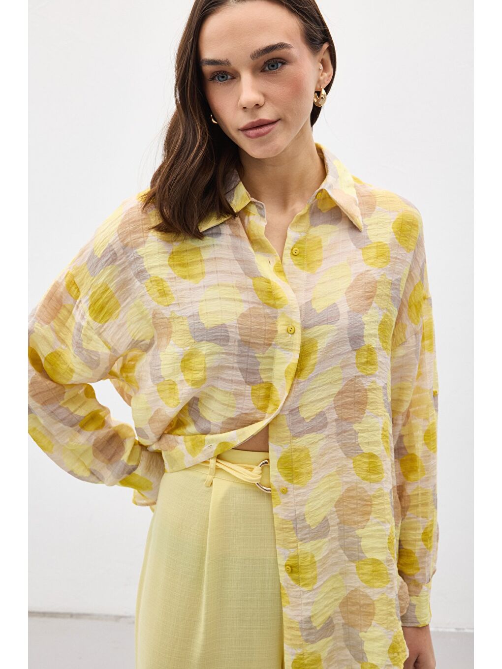 Kolu Katlamalı İnce Gömlek - Sarı-1