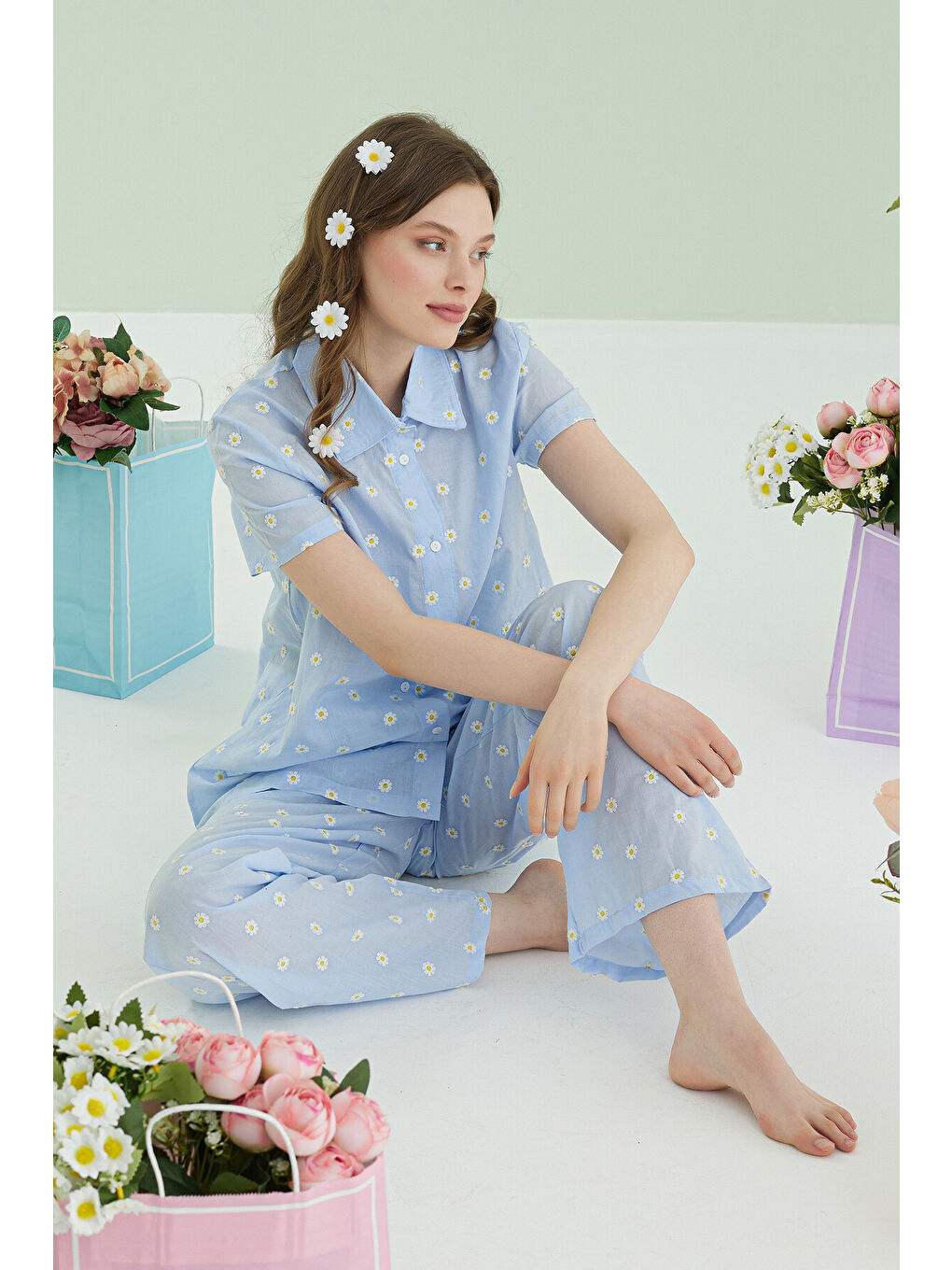 Mavi Papatyalı Önden Düğmeli Pijama Takımı