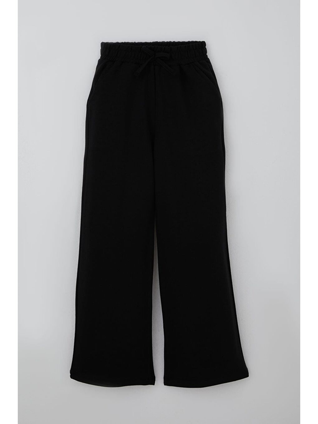 Kız Çocuk Pantolonlu Takım Arma Detaylı Pantolonu Fiyonk Aksesuarlı Siyah (6-12 Yaş)-2