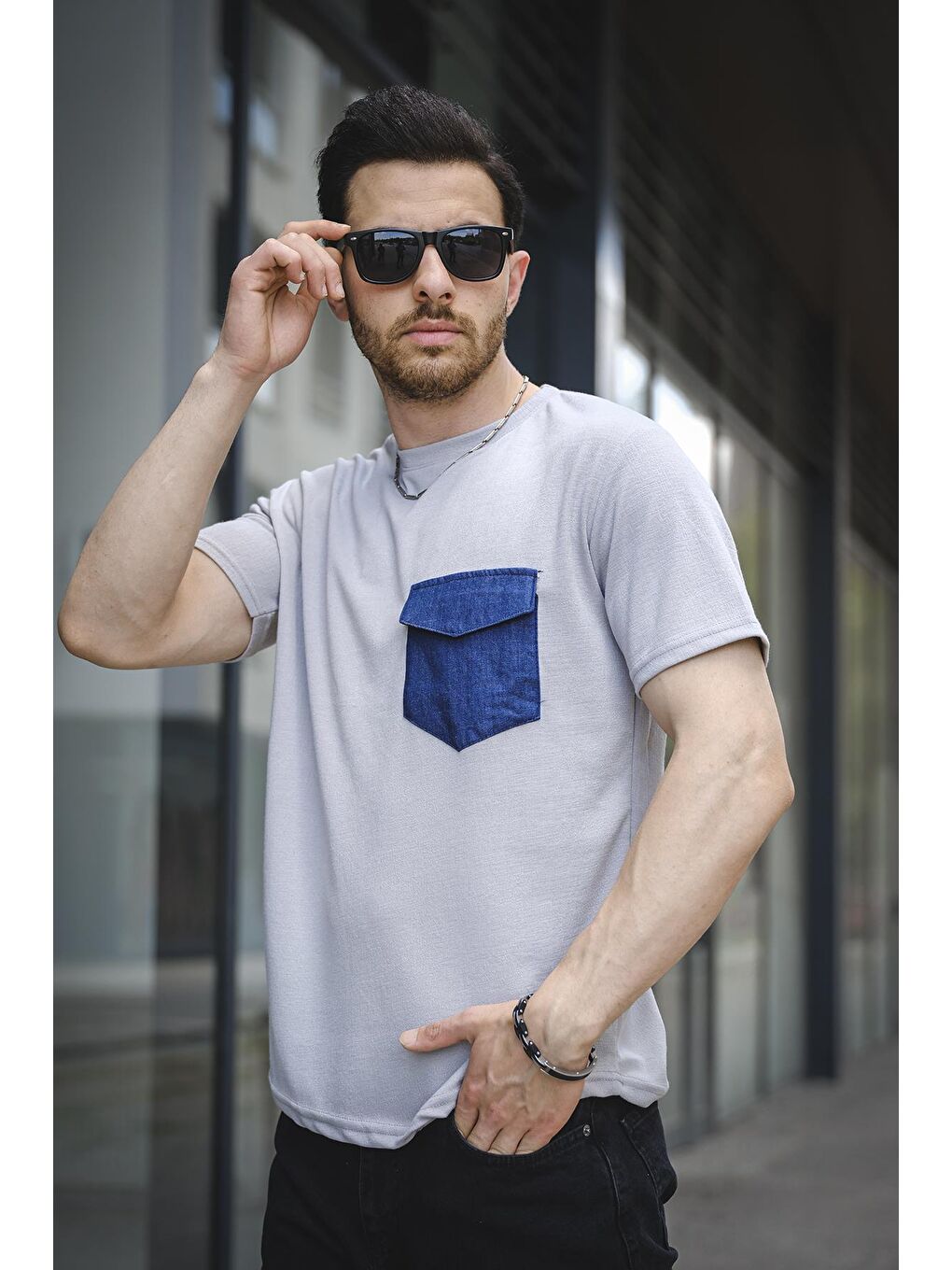 Gri Kapaklı  jean Cepli Erkek Tişört-1