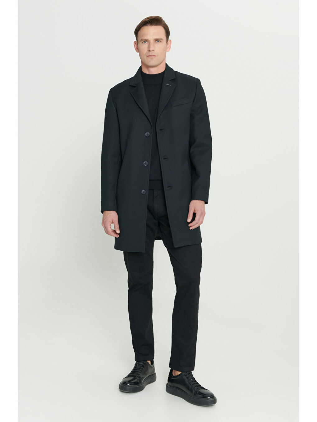 Erkek Siyah Standart Fit Normal Kesim Mono Yaka Desenli Kaban-1