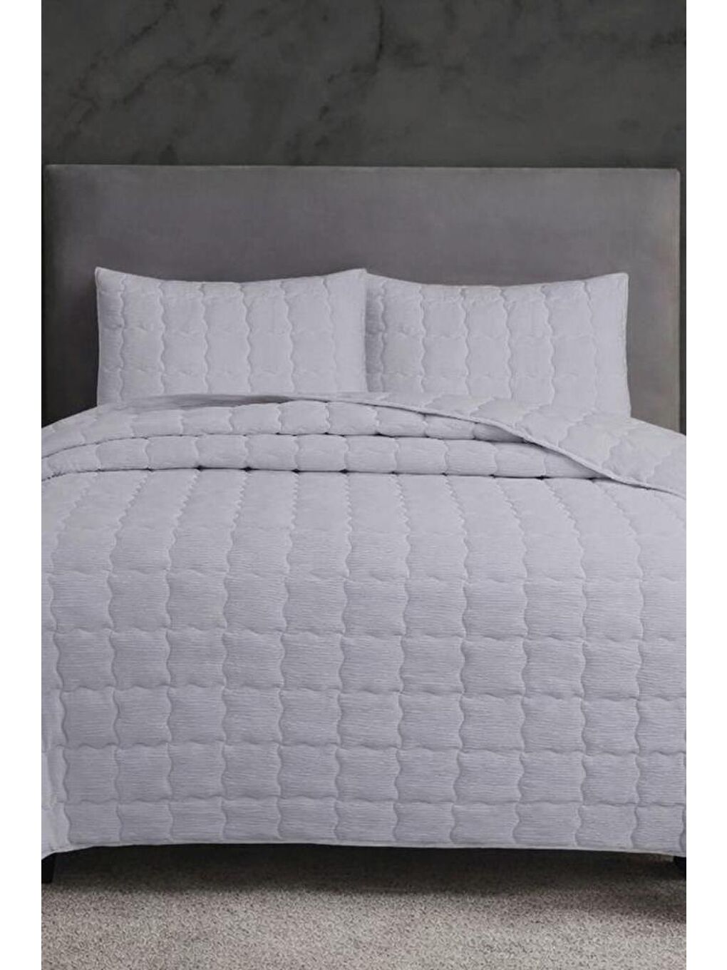 Cher Kapitoneli 240x260cm Çift Kişilik Yatak Örtüsü Gri