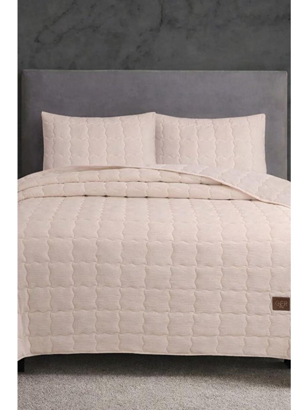 Cher Kapitoneli 240x260cm Çift Kişilik Yatak Örtüsü Bej