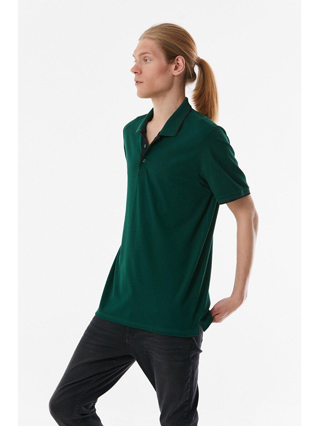 Yeşil Yakası Çizgili Polo Yaka  Tişört