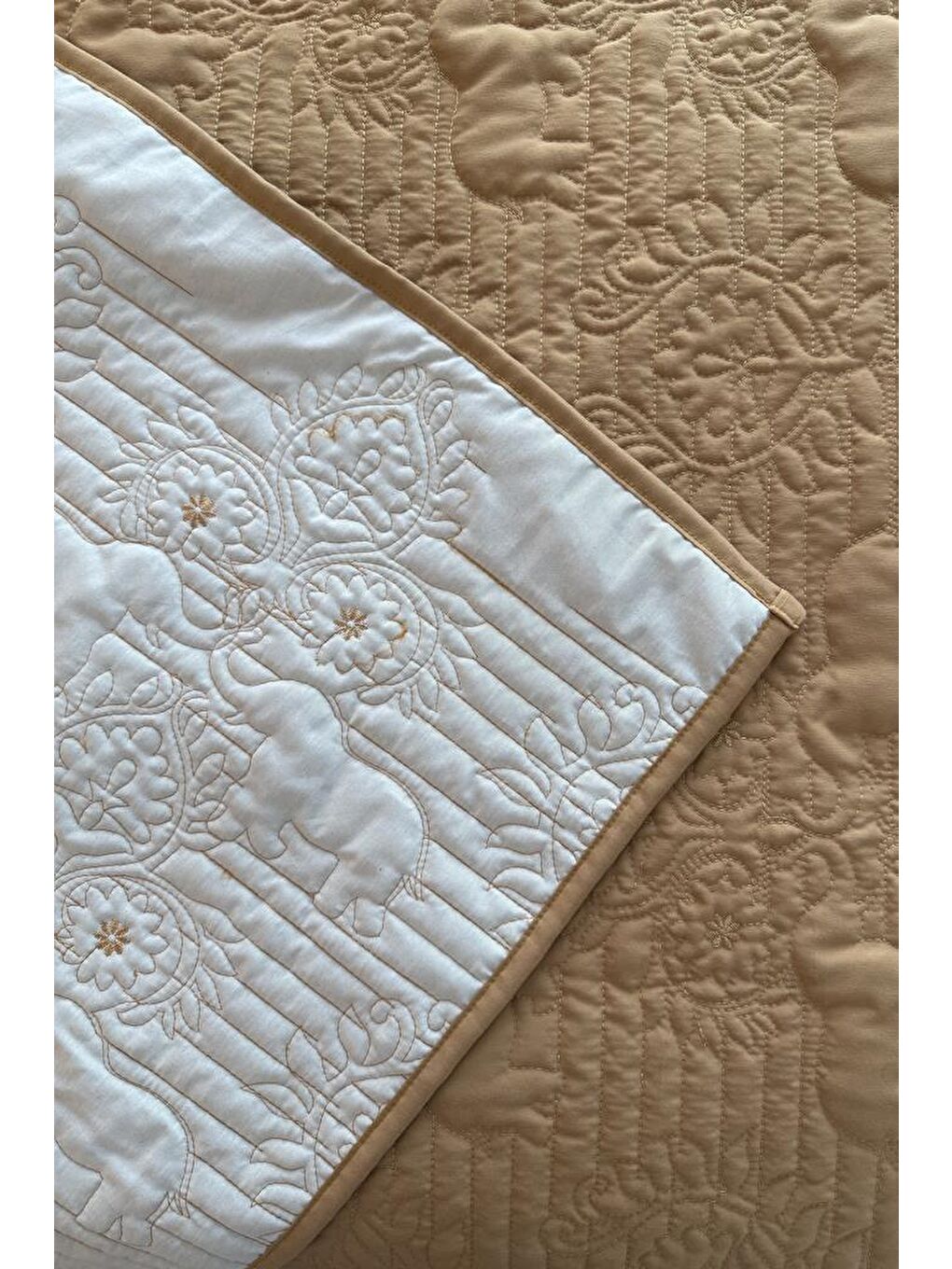 Elevora Çift Taraflı Çift Kişilik Yatak Örtüsü 230x250 Krem Bej-1