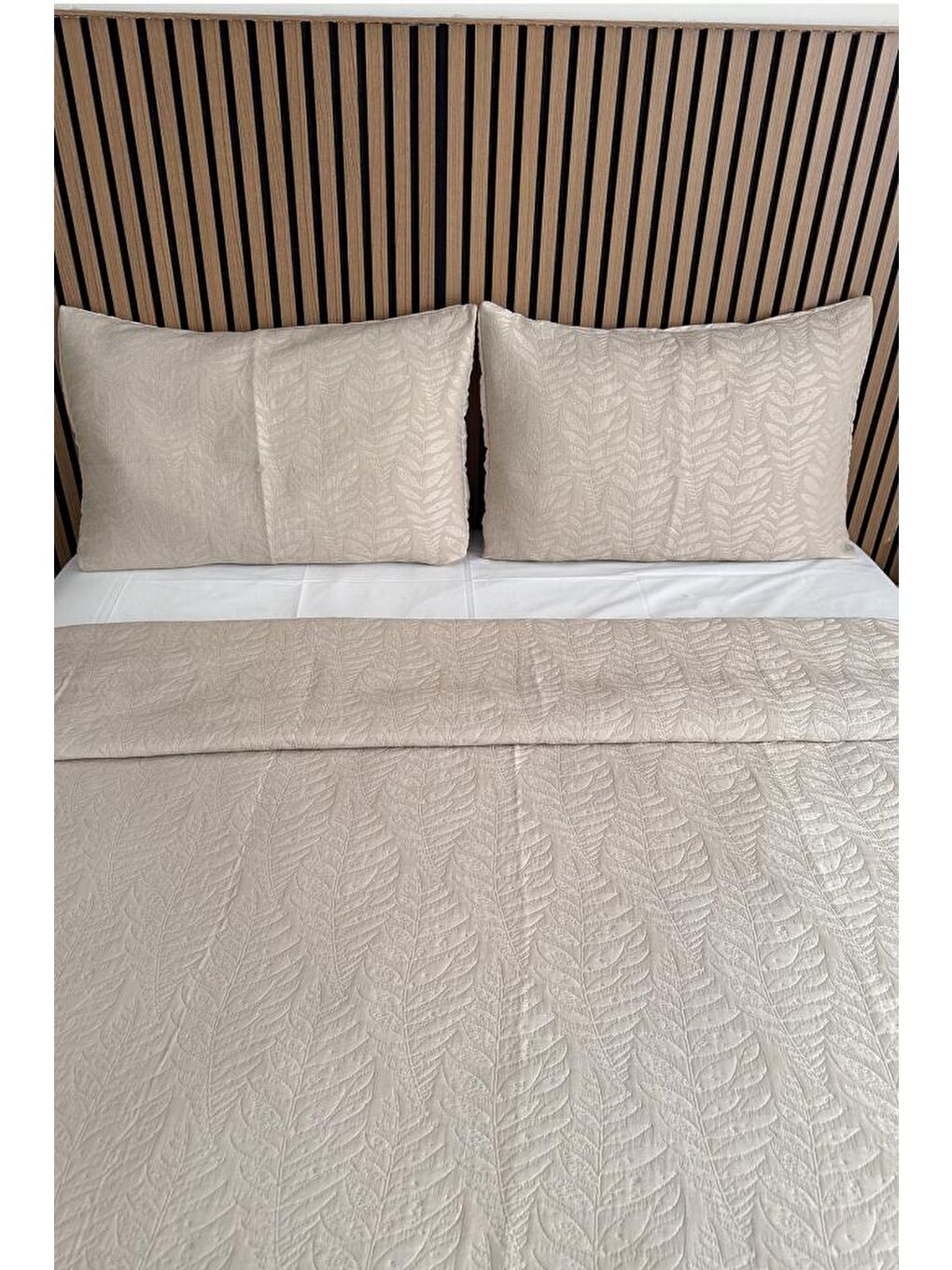 Ayliz 3 Parça Çift Kişilik Yatak Örtüsü 235x245 cm Bej-1