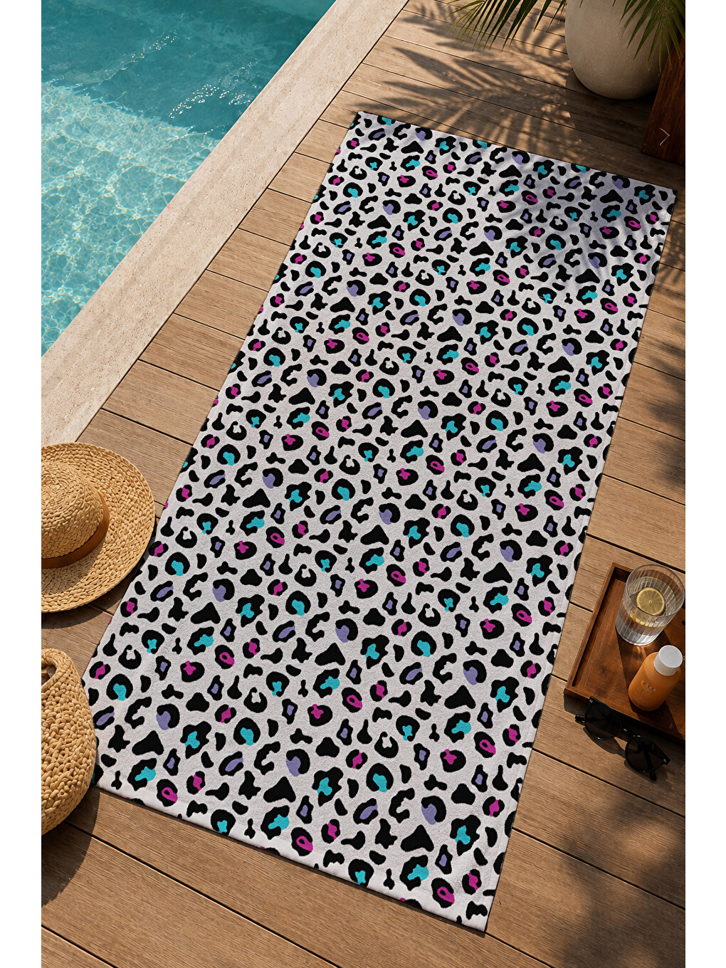 Ekru Beyaz Renkli Leopar Desenli 70x150 Cm Dijital Baskılı Plaj Ve Banyo Havlusu-2