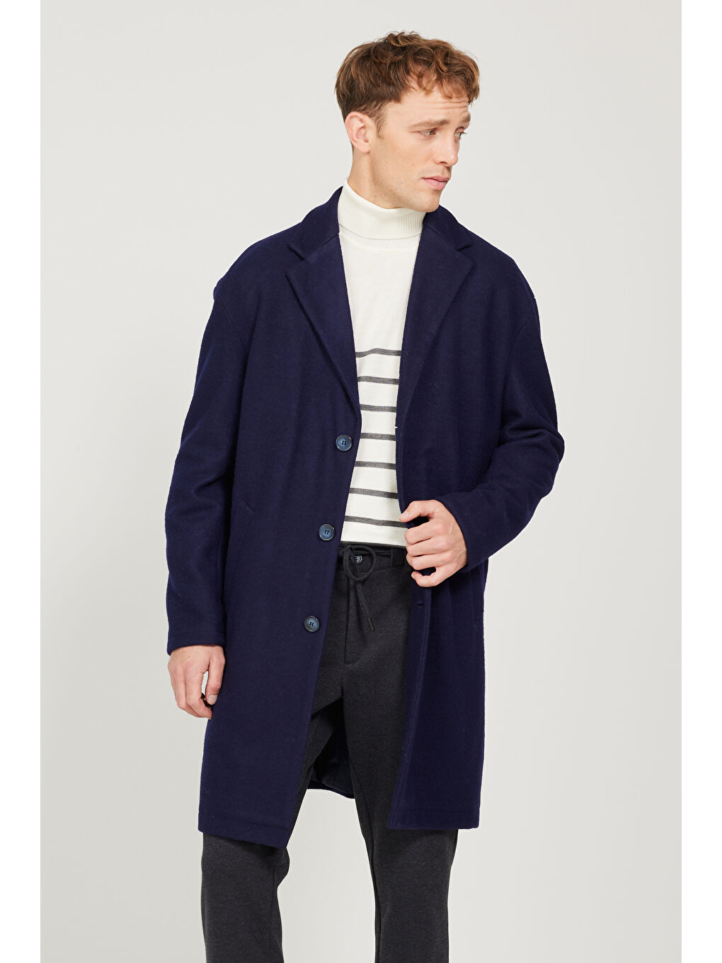 Erkek Lacivert Oversize Bol Kesim Mono Yaka Yünlü Kaşe Palto-2