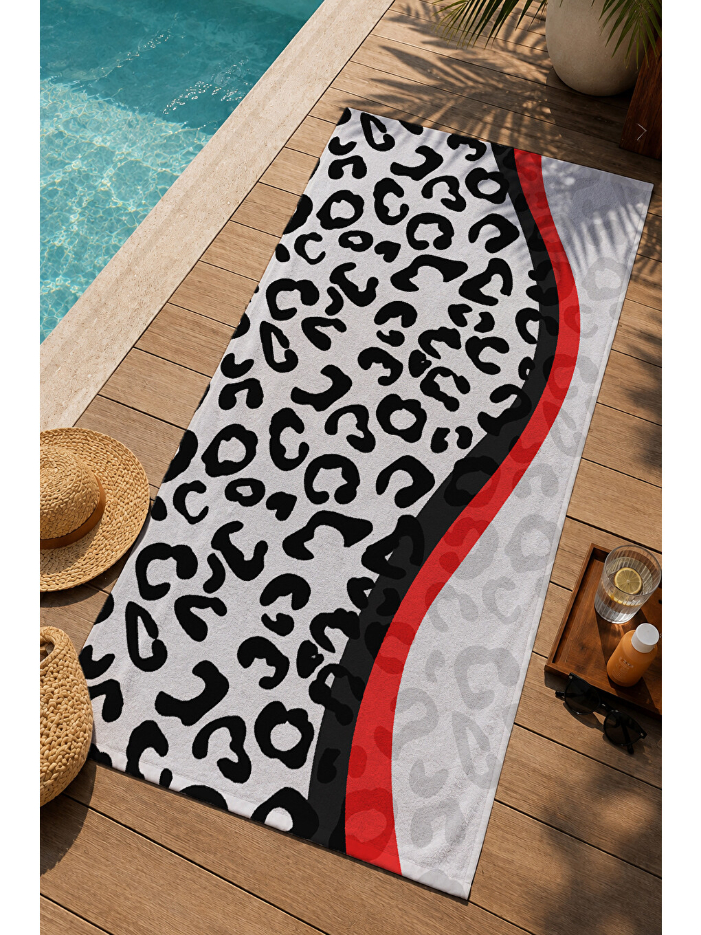 Beyaz Siyah Leopar Ve Kırmızı Dalga Desenli 70x150 Cm Dijital Baskılı Plaj Ve Banyo Havlusu-2