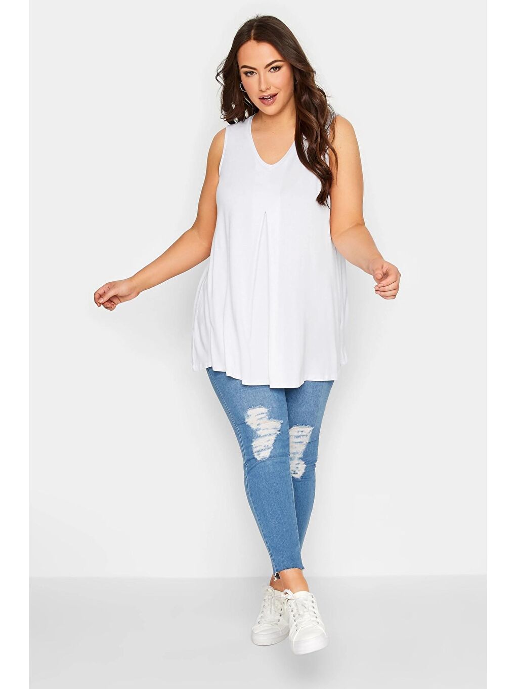 Beyaz Büyük Beden Sıfır Kol V Yaka Eteği Bollaşan Basic Bluz 191310-1