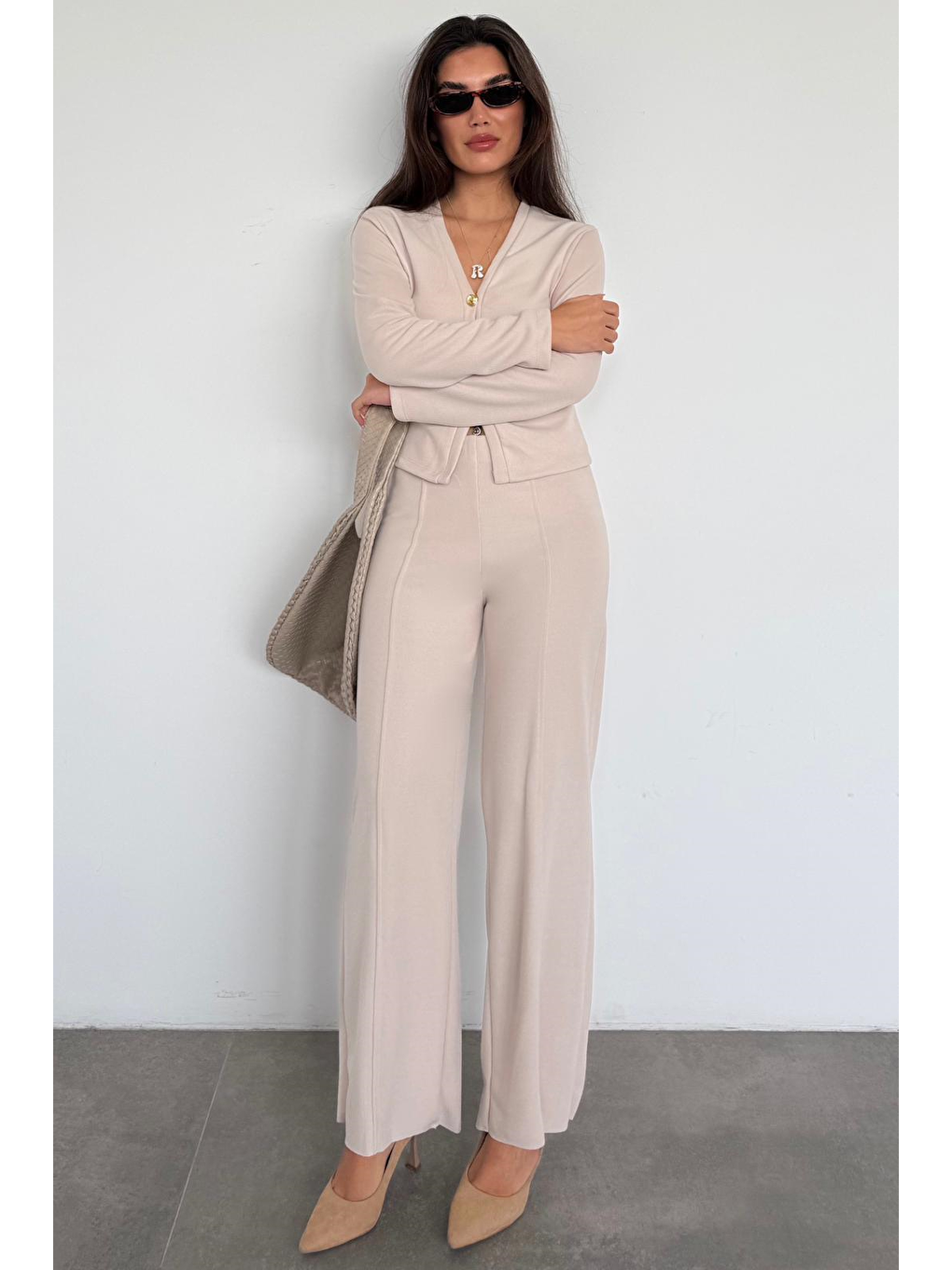 Bej Düğmeli Yumuşak Dokunuşlu İkili Hırka Pantolon Takım Mg2651-1