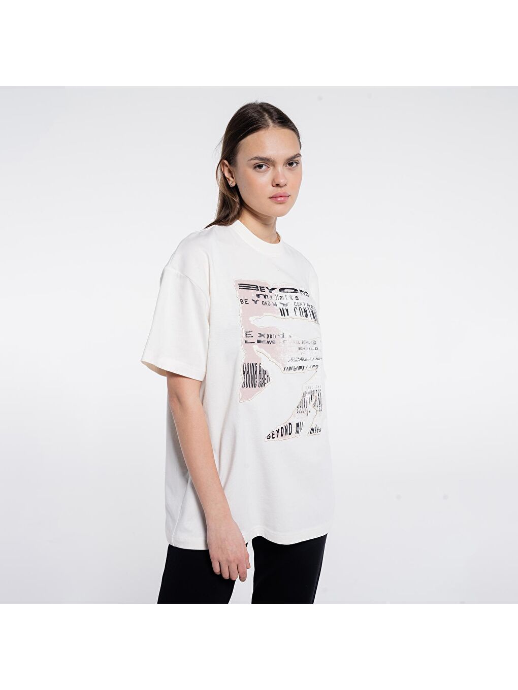 Friday Offset Sam Kadın Ekru %100 Pamuk Ekstra Oversize Bisiklet Yaka Tişört - 3