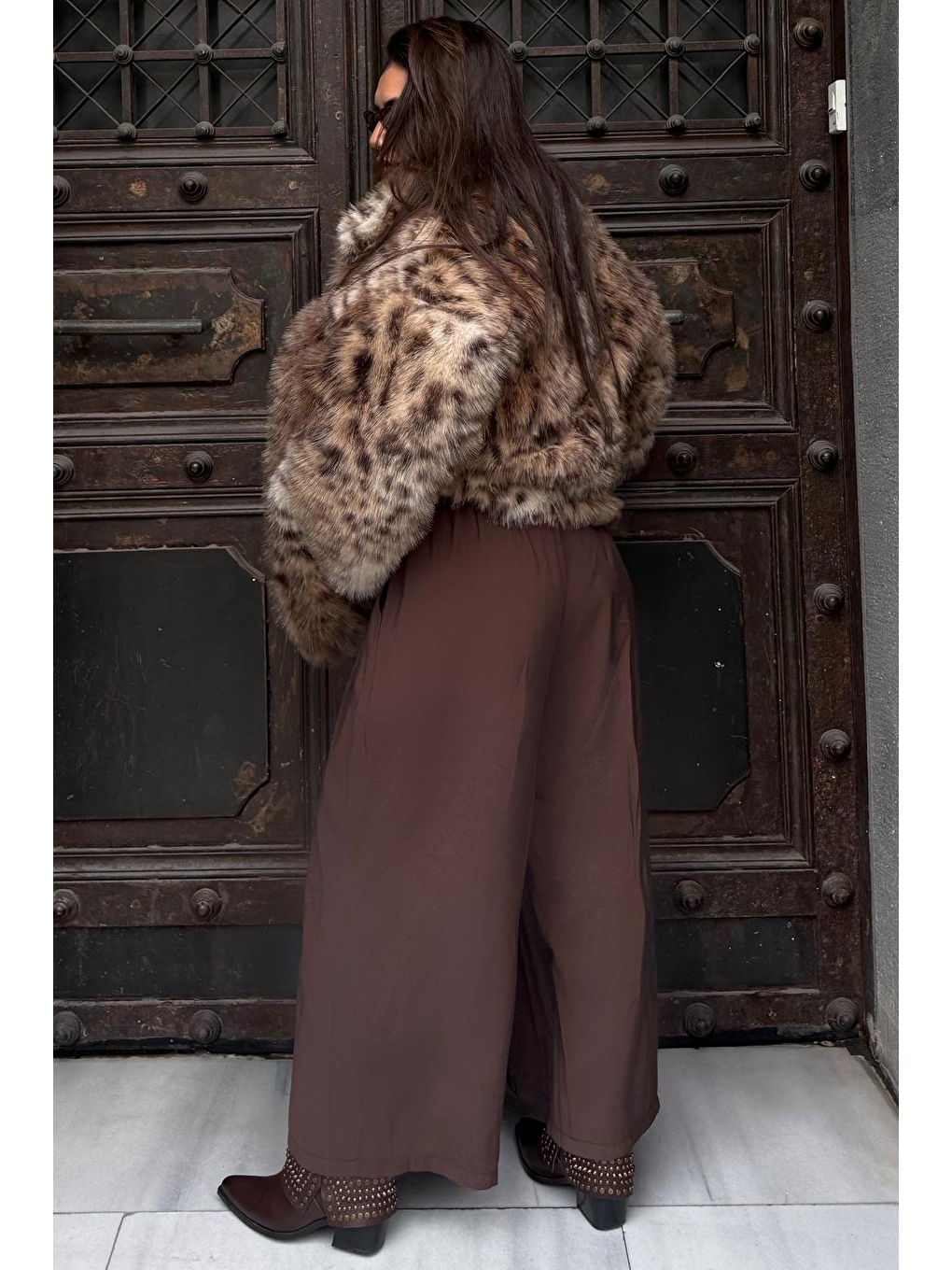 Kahverengi Rahat Kesim Pileli Cepli Kadın Etek Pantolon Mg2693-3