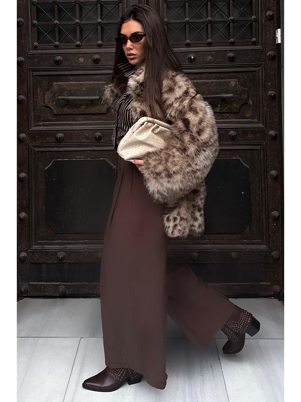 Kahverengi Rahat Kesim Pileli Cepli Kadın Etek Pantolon Mg2693-5