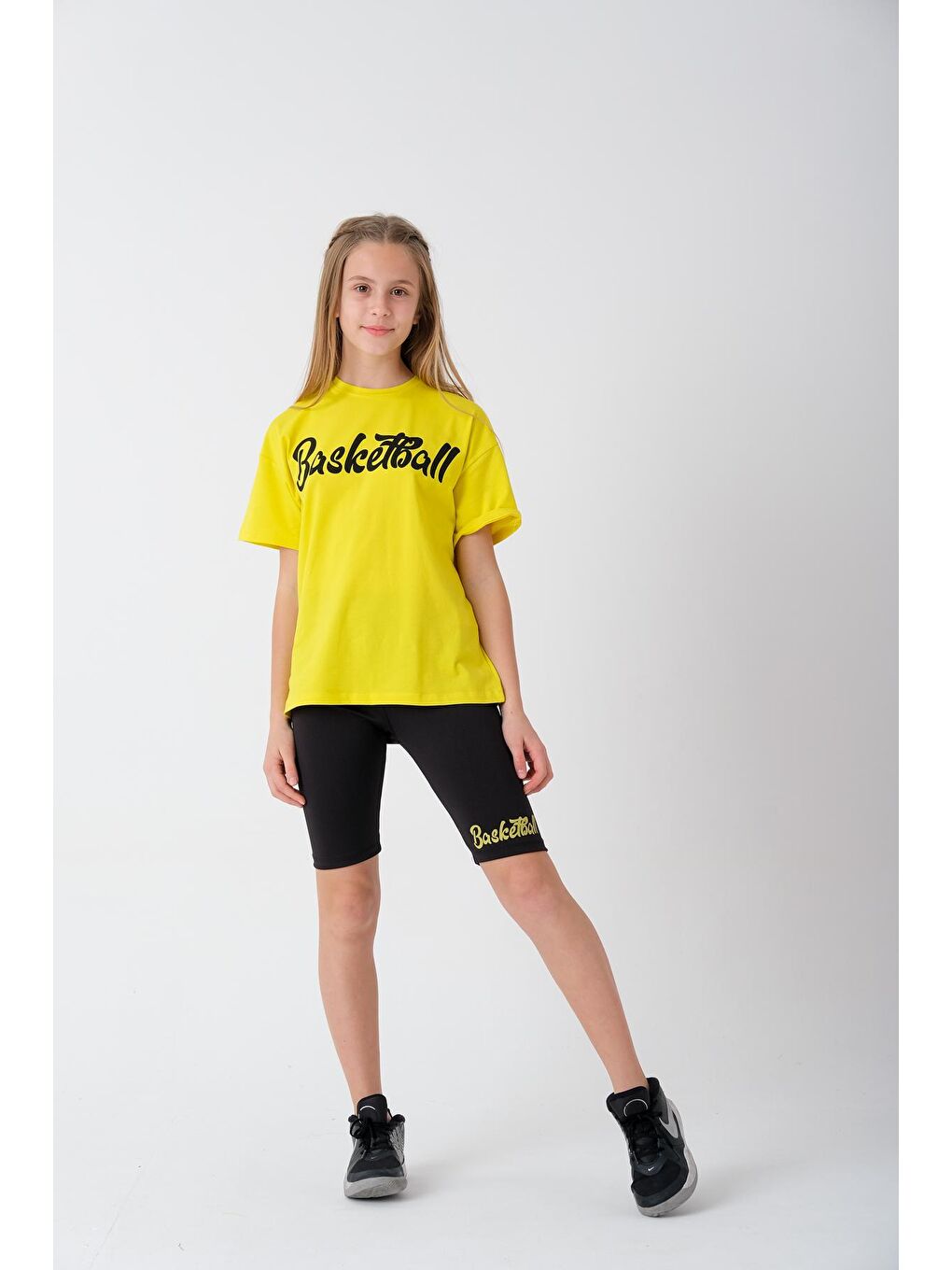 Sarı Yazı Baskılı Şort Tayt ve Tişörtlü Kız Çocuk Takım 13856