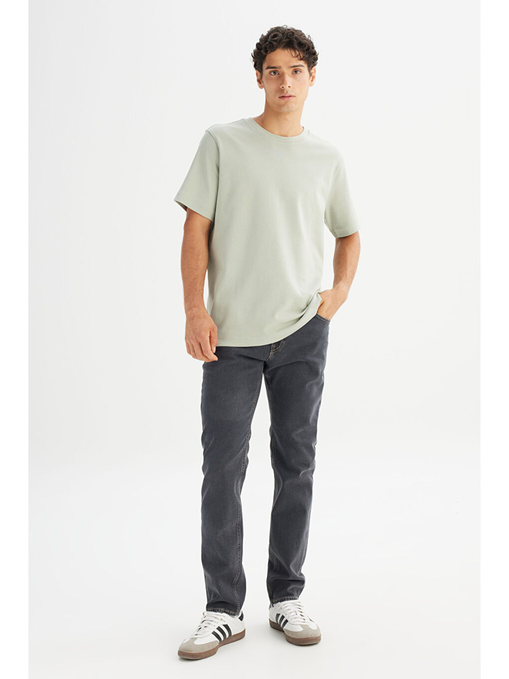 Yeşil %100 Pamuk Regular Fit Bisiklet Yaka Basic Tişört-1