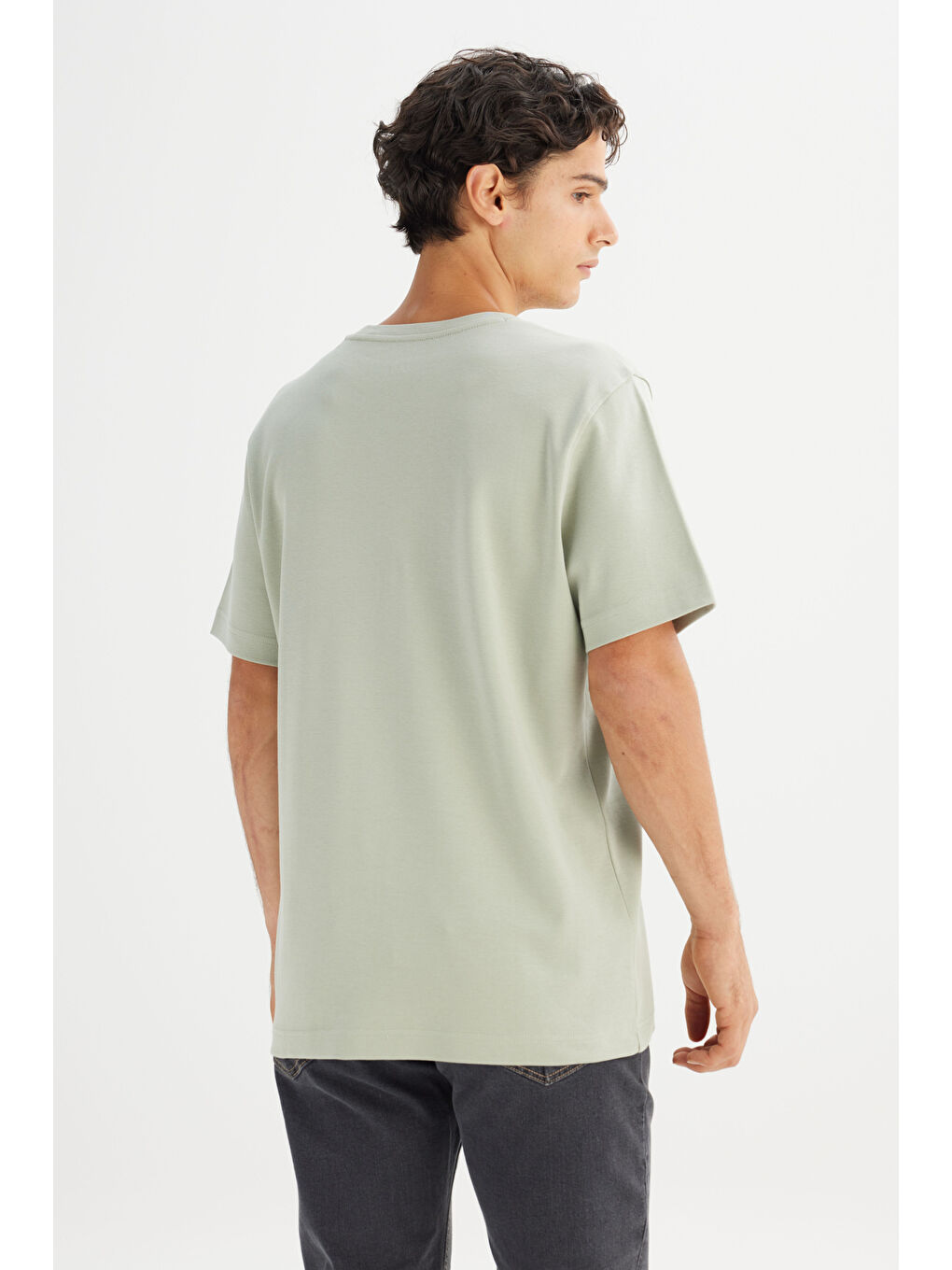 Yeşil %100 Pamuk Regular Fit Bisiklet Yaka Basic Tişört-4