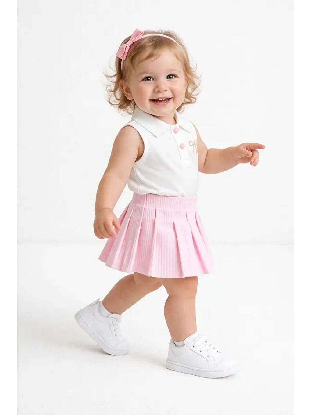 Pembe Kız Bebek 3’lü Takım Polo Yaka Nakışlı Üst + Pileli Etek + Taç  %100 Pamuk Yazlık-1