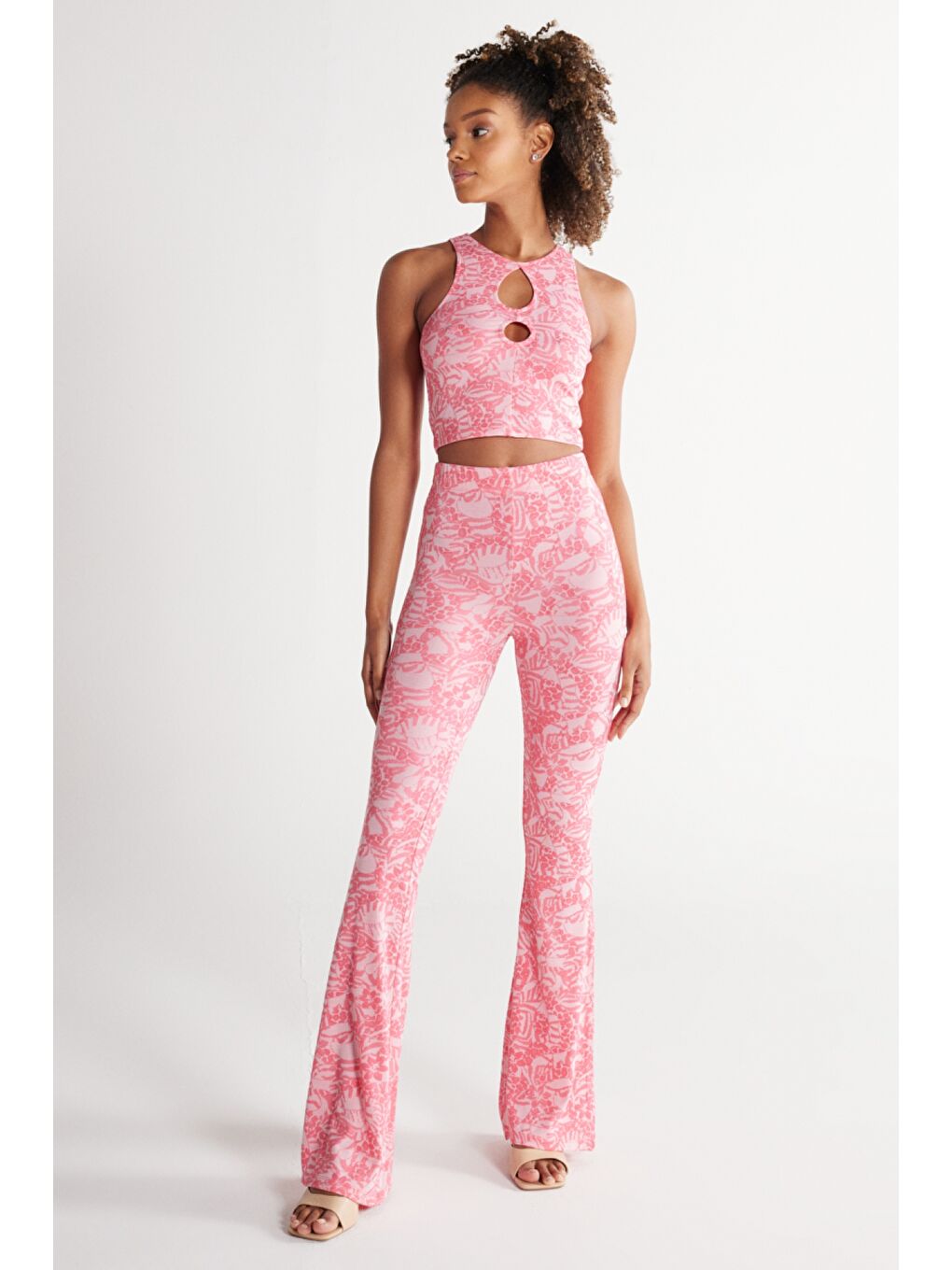 Flare Fit Yüksek Bel İspanyol Paça Pembe Desenli Pantolon-1