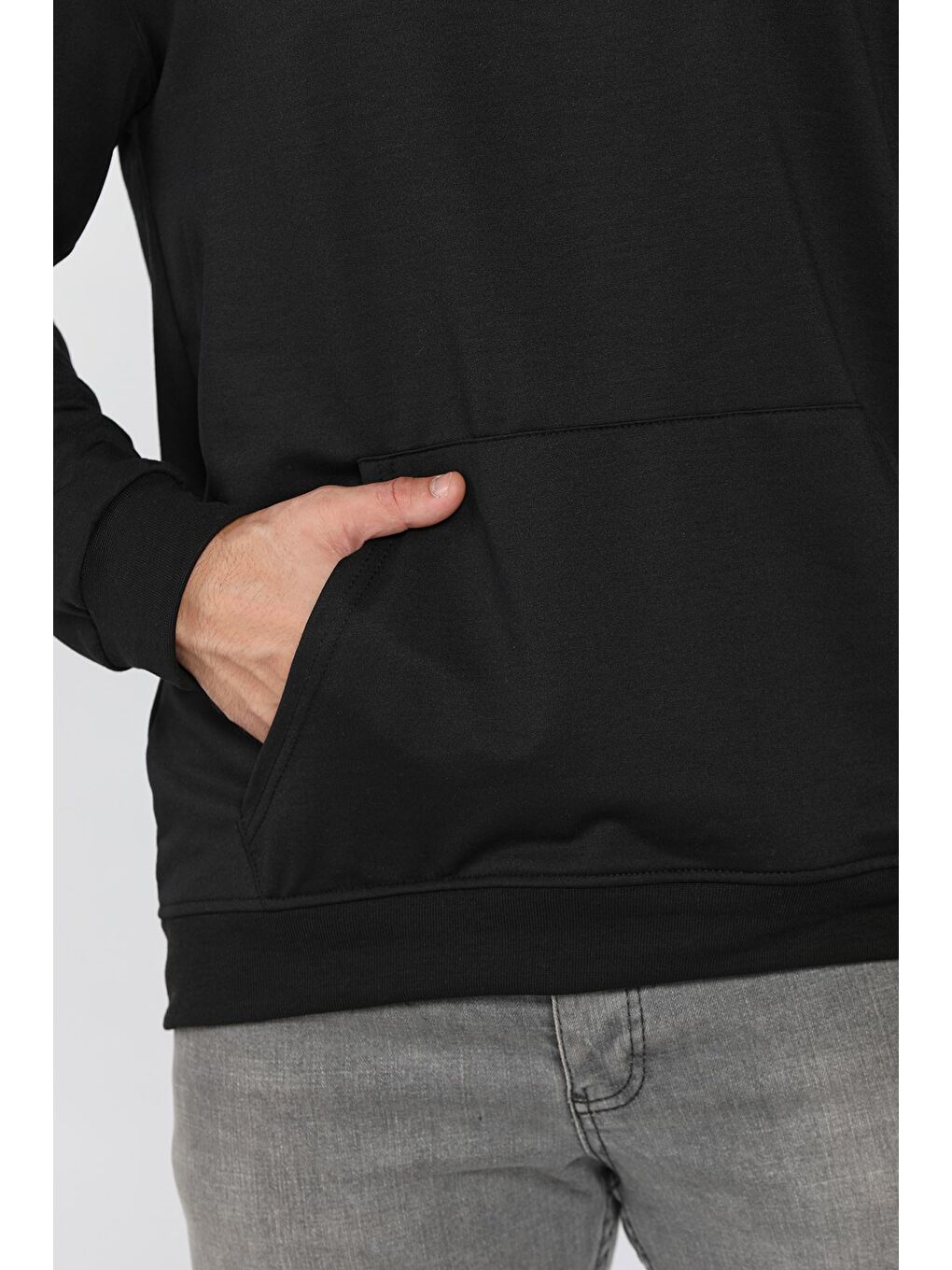 Siyah Kapüşonlu Kanguru Cepli Erkek Sweatshirt-3