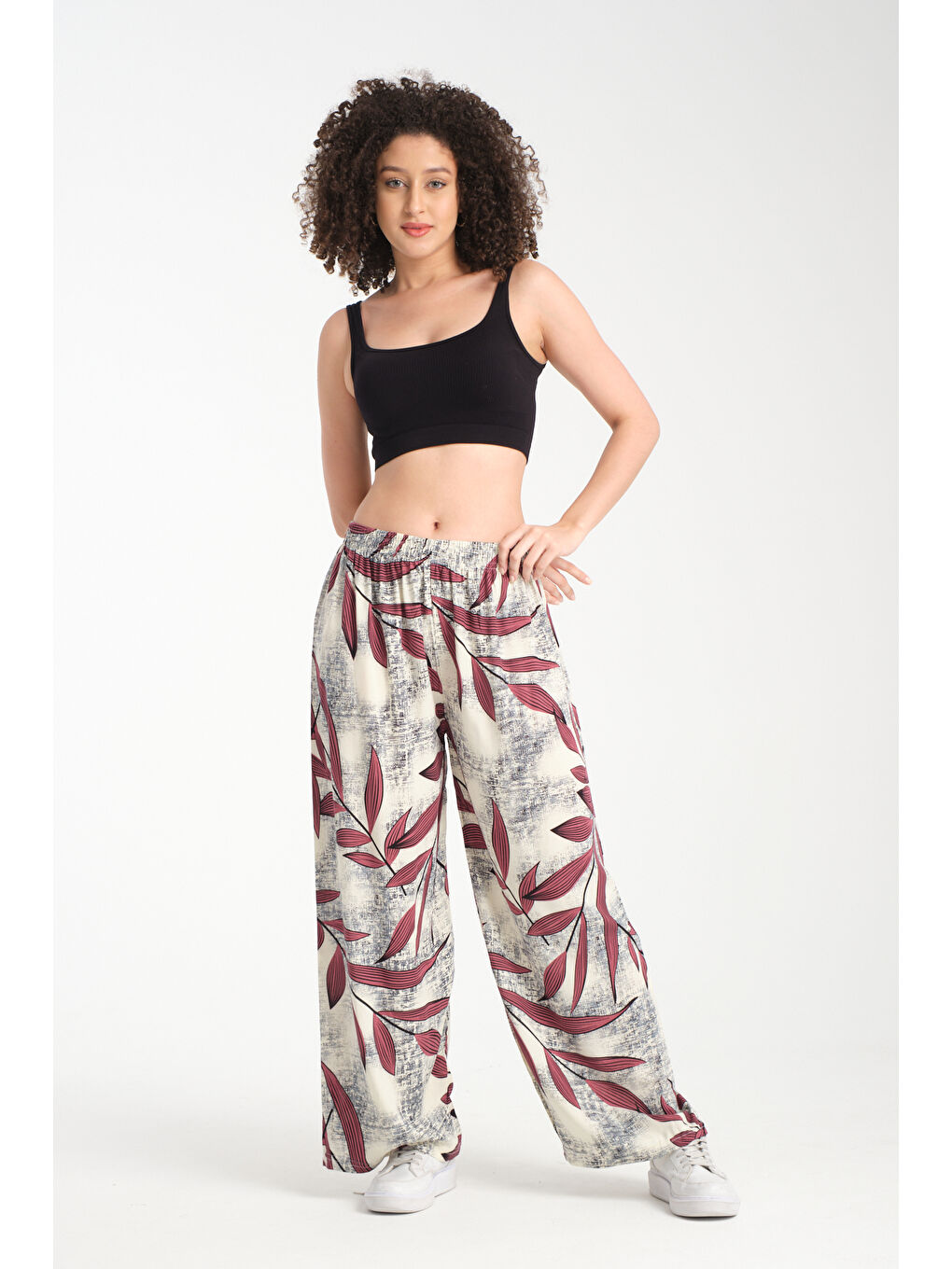 Pembe Kadın Yaprak Desenli Dökümlü Viskon Pantolon 1067-4