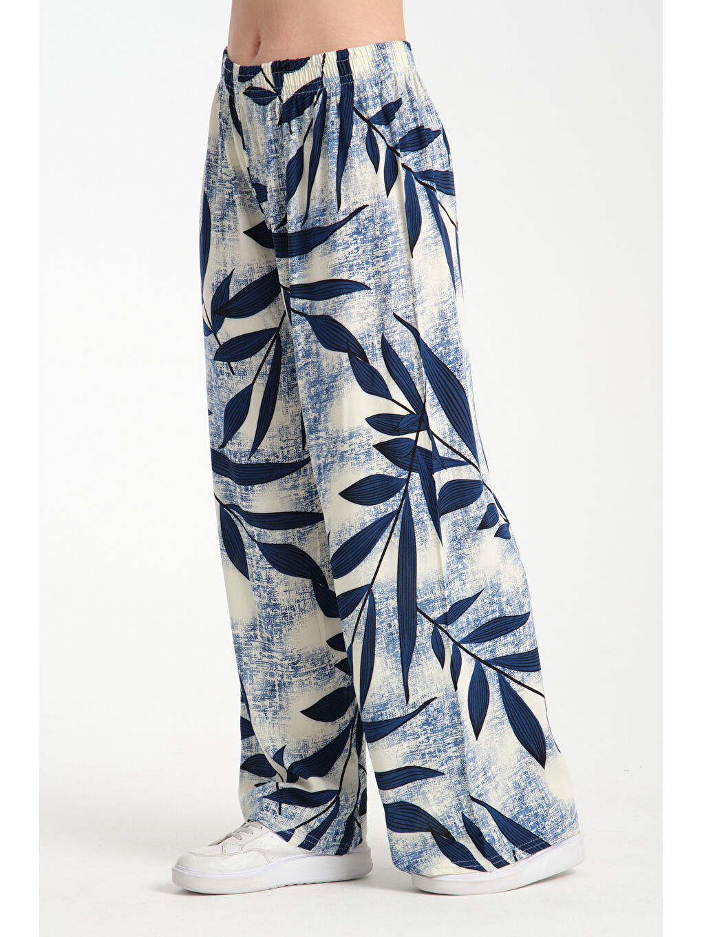 Lacivert Kadın Yaprak Desenli Dökümlü Viskon Pantolon 1067-2