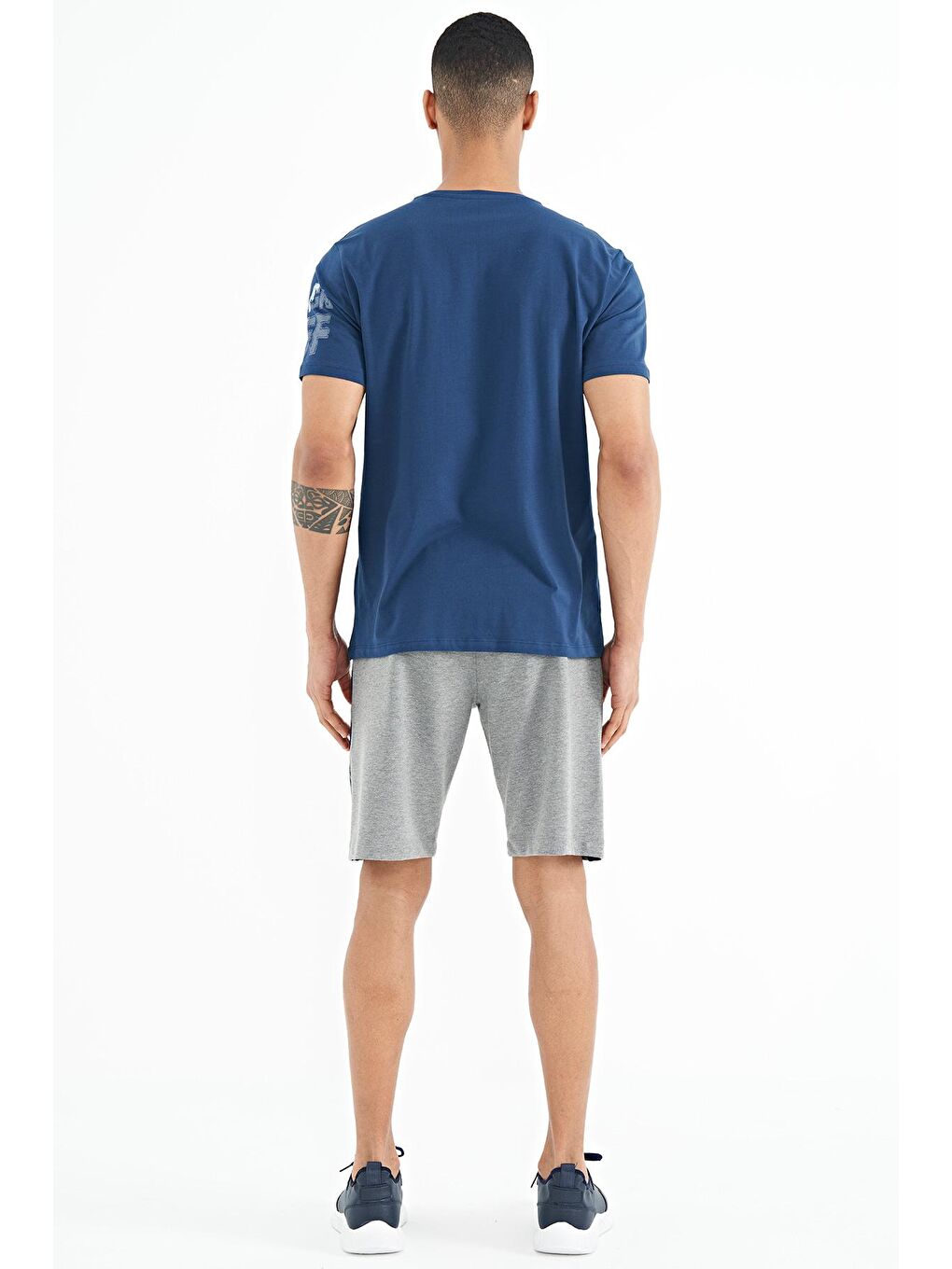 Gri Melanj Yan Şerit Baskılı Bağcıklı Standart Kalıp Erkek Şort - 81257-3