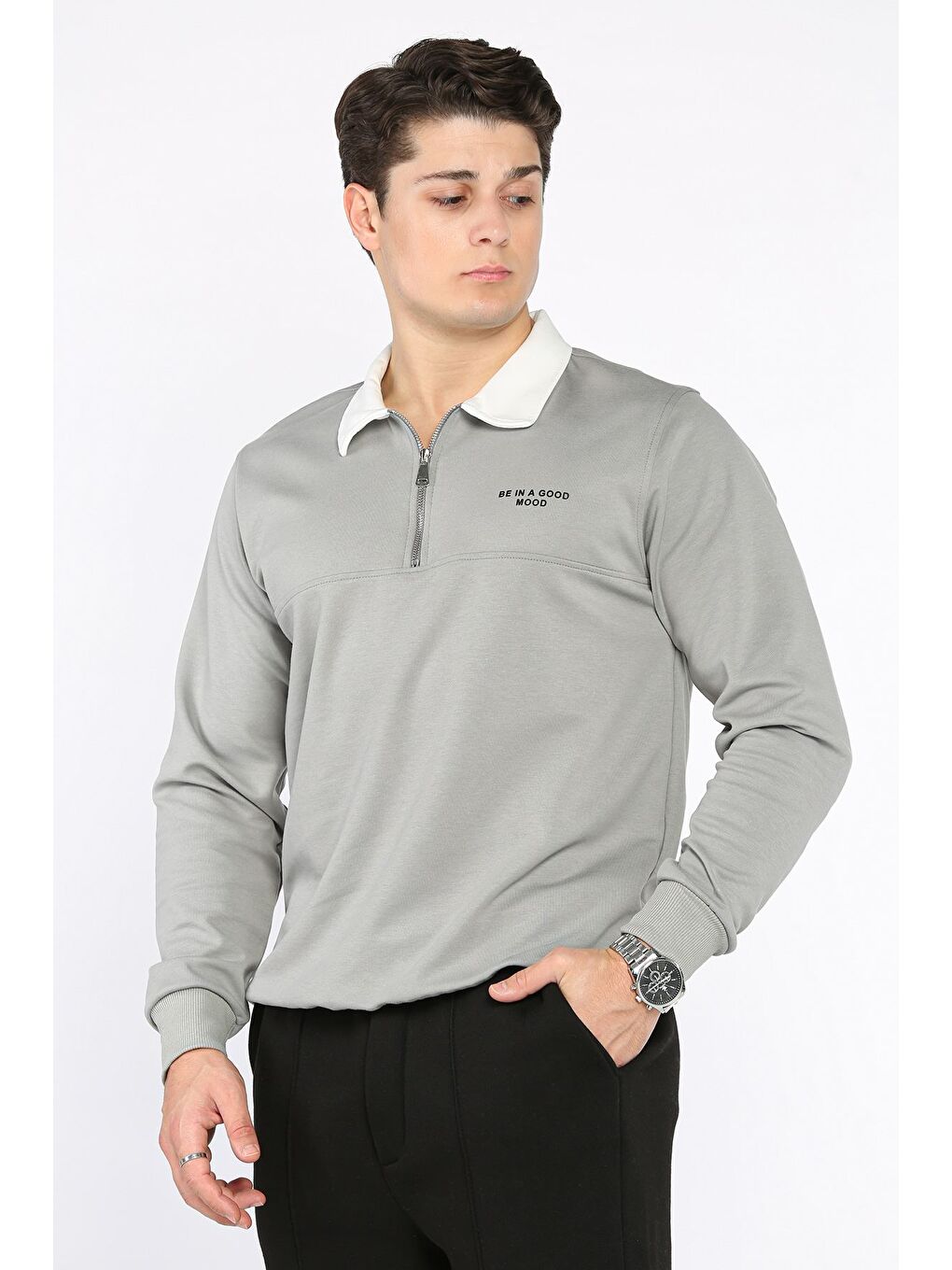 Gri Erkek Polo Yaka Yarım Fermuarlı Sweatshirt
