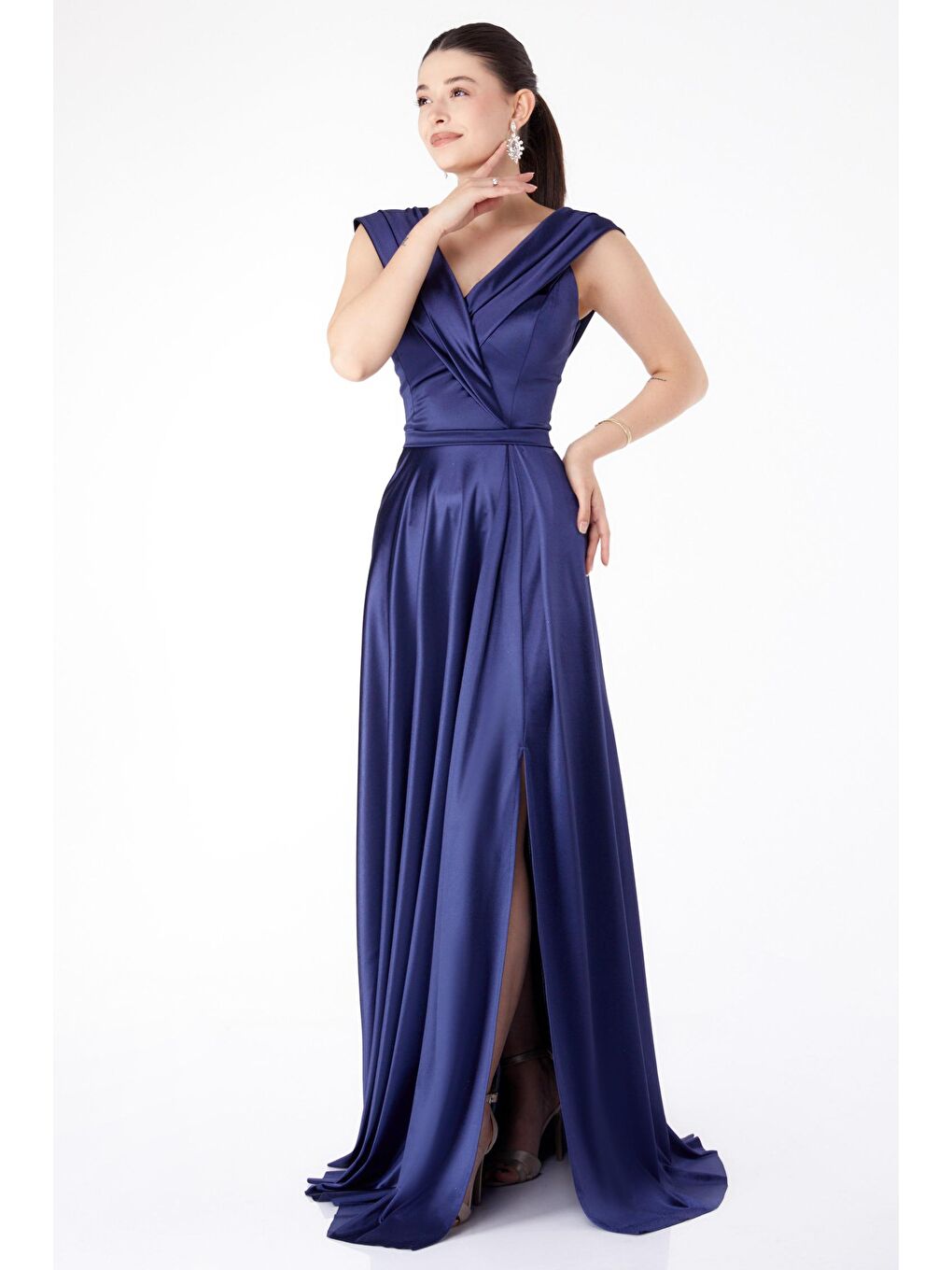 Orta Kadın Lacivert Düşük Omuz Abiye Elbise - 25521-1