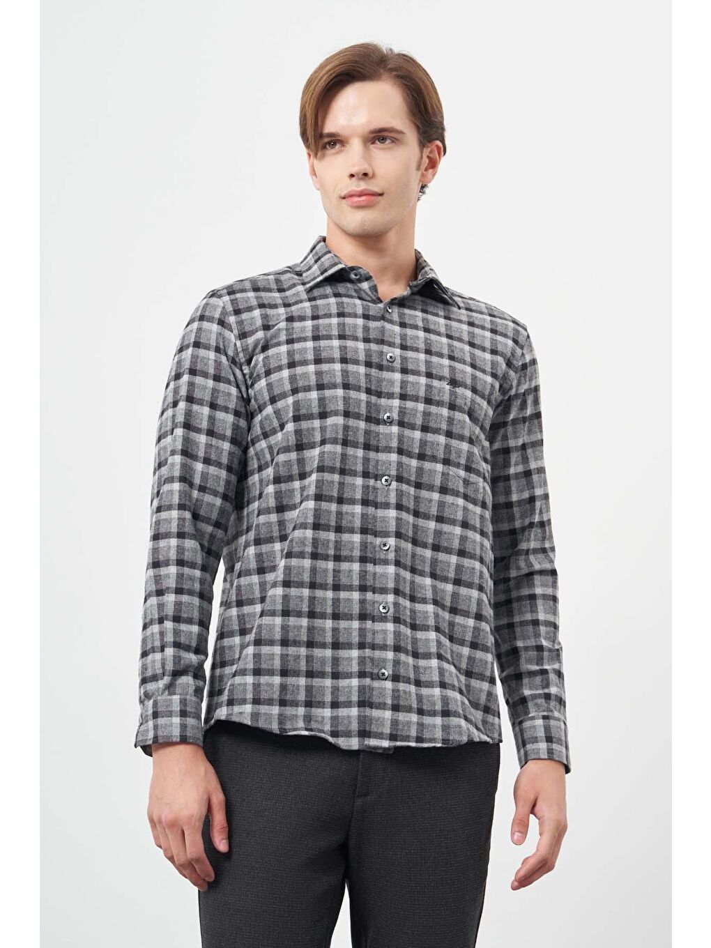 Gri Füme Uzun Kol Ekose Desen Gabardin Sert Yaka Cepli Pamuklu Classic Comfort Fit Gömlek 1004245169