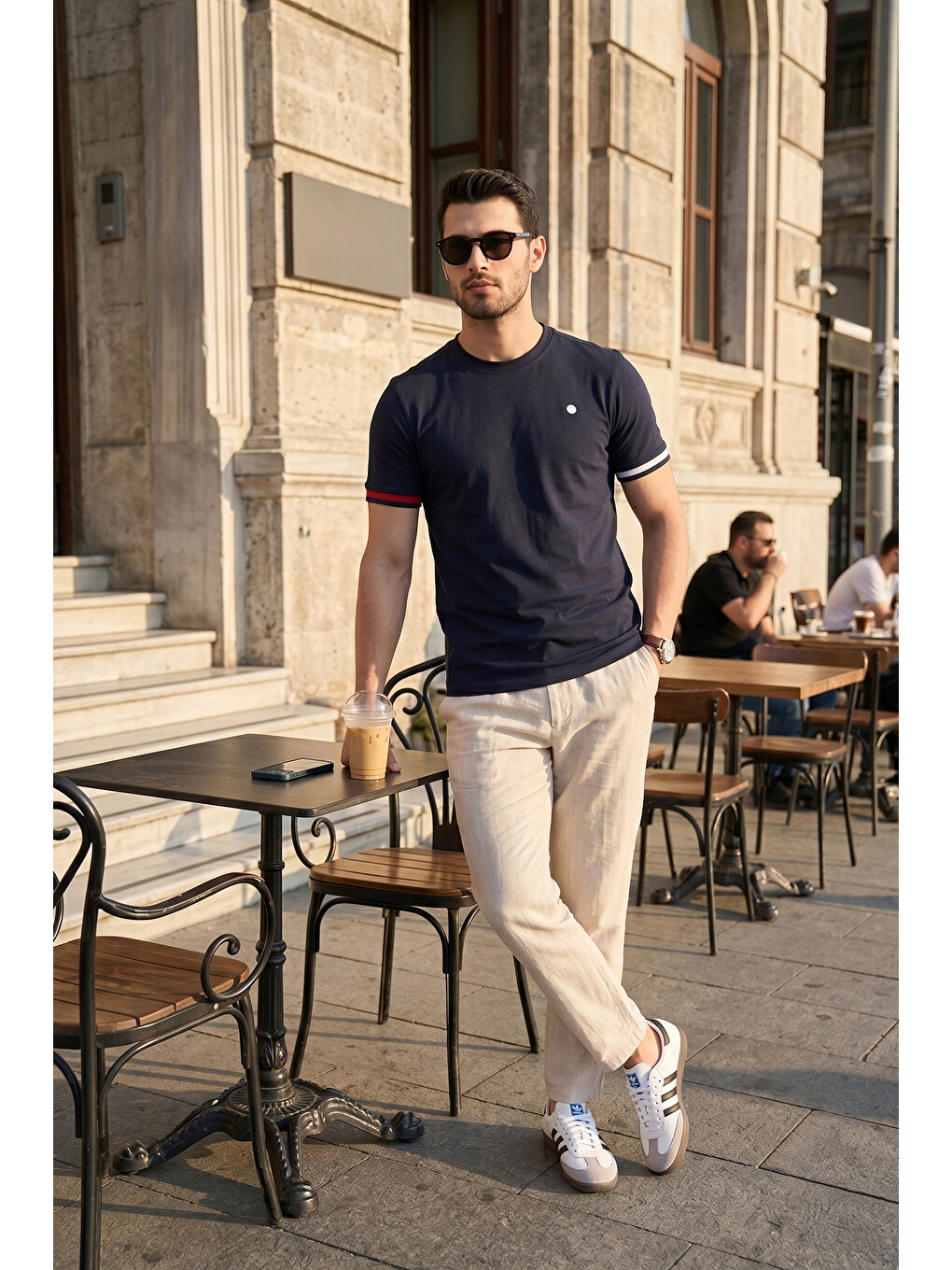 Lacivert Bisiklet Yaka Kolları Renkli Şerit Detaylı T Shirt 5904060