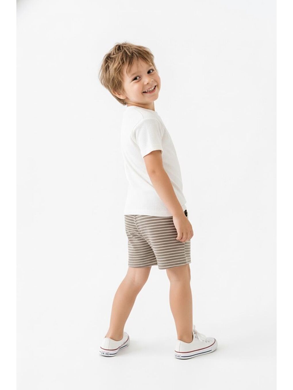 Bej Erkek Çocuk Şort Tişört 2li Takım-4
