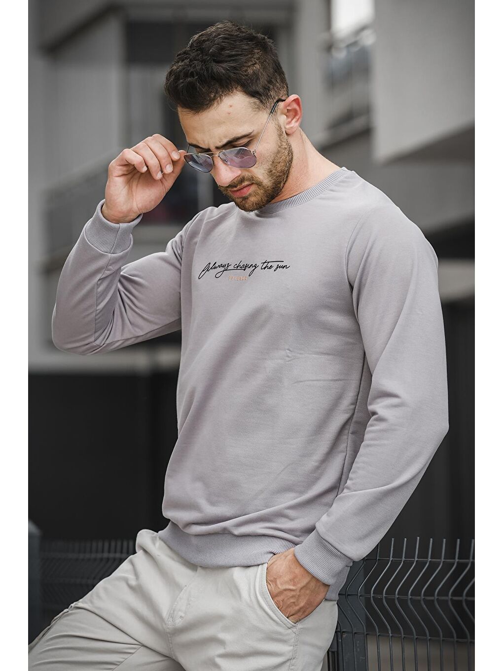 Gri Friends Baskılı Slim Fit Elastanlı Sıfır Yaka Erkek Sweatshirt-3