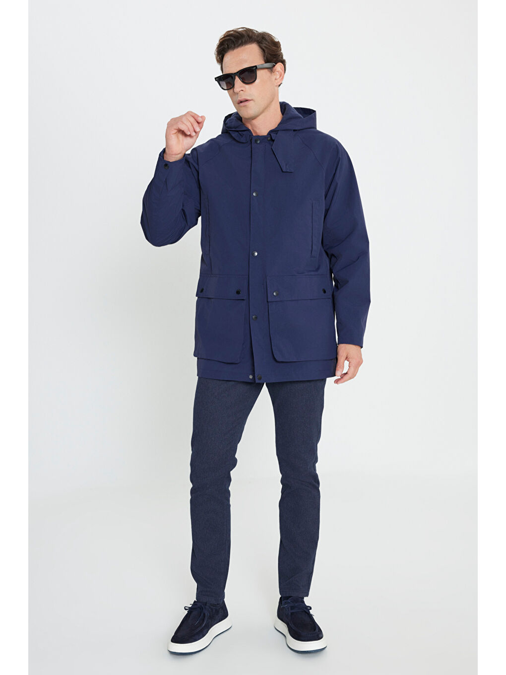 Erkek Lacivert Kapüşonlu Dik Yaka Standart Fit Kaban-4