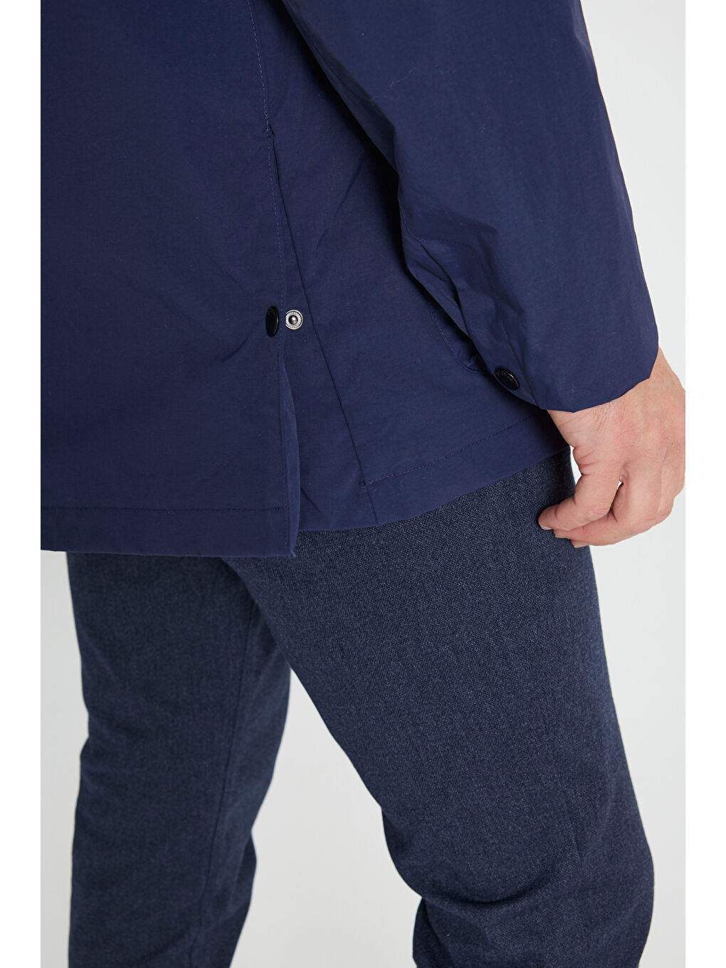 Erkek Lacivert Kapüşonlu Dik Yaka Standart Fit Kaban-7