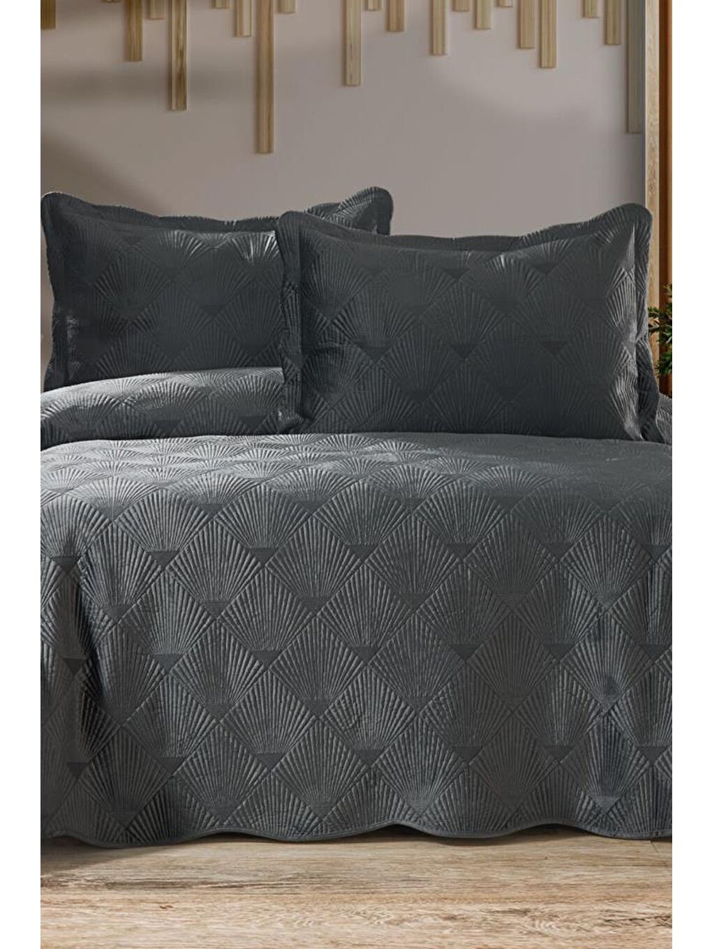 Arzen Nakışlı Kadife Çift Kişilik Yatak Örtüsü 250x260 Antrasit
