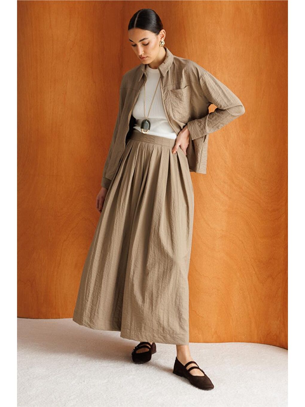 Bej İnce Piliseli Vizon Rengi Maksi Yazlık Etek-1