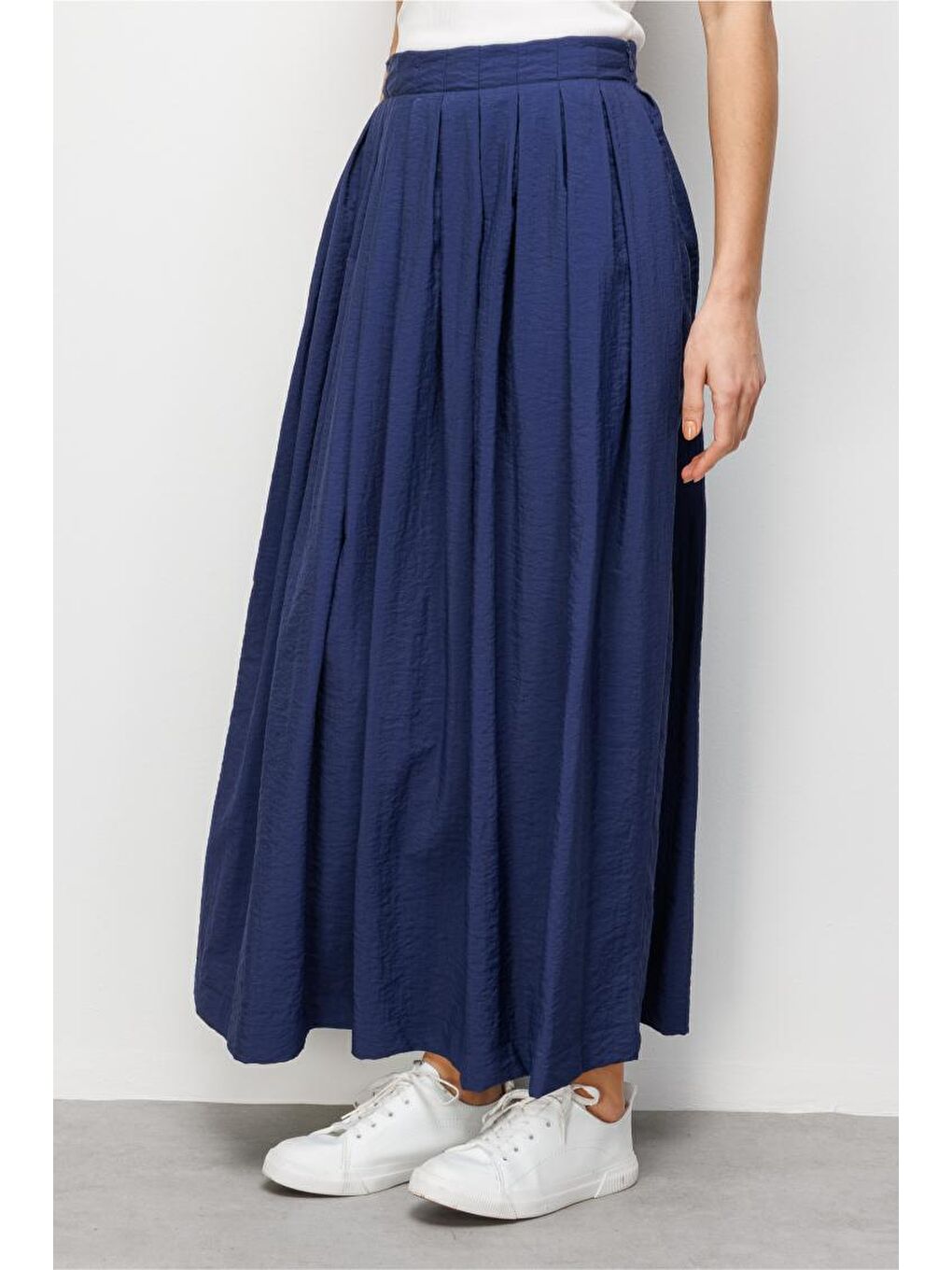 İnce Piliseli Lacivert Maksi Yazlık Etek-1