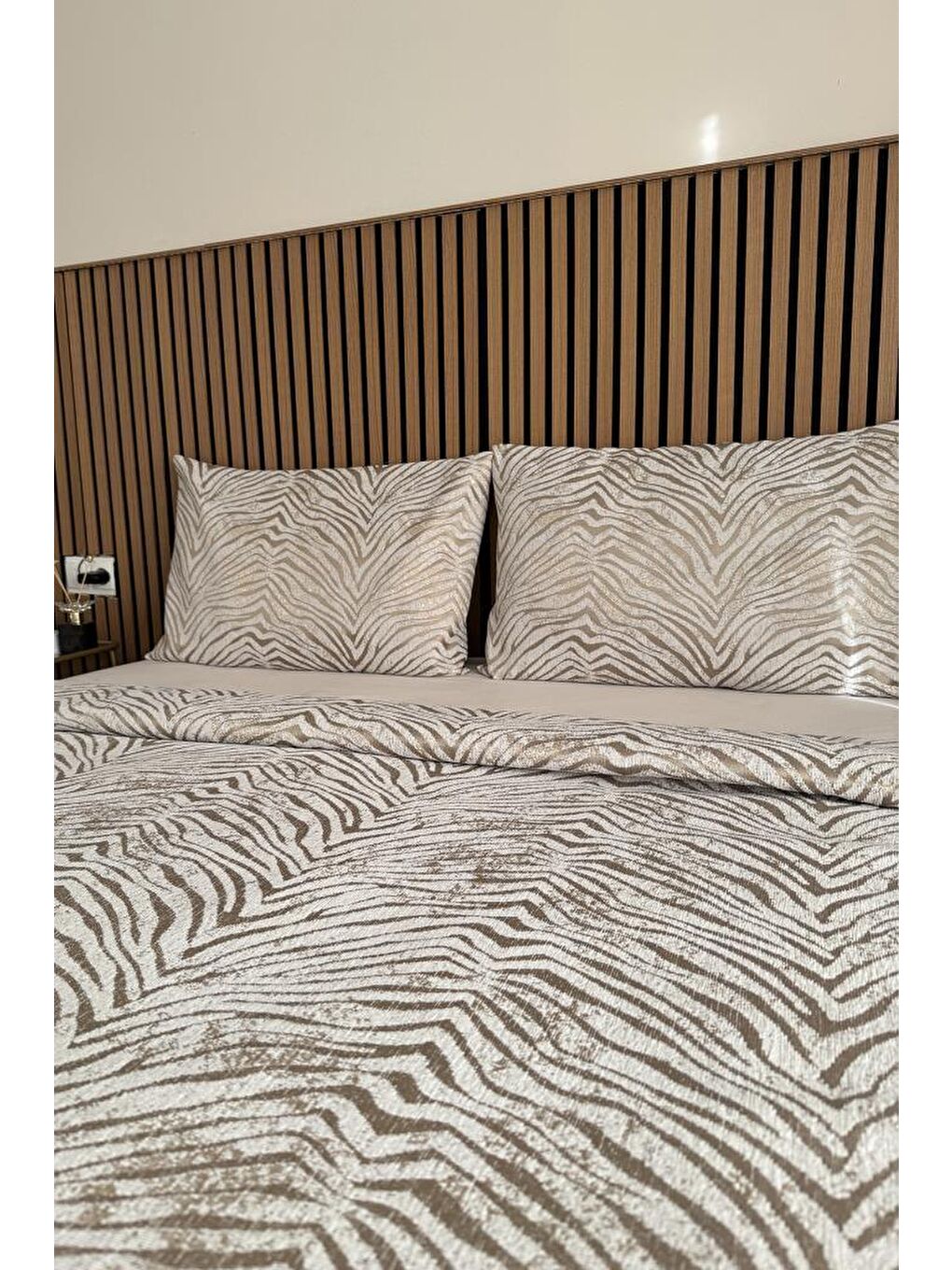 Karışık Moire 3 Parça Çift Kişilik Yatak Örtüsü 235x245 cm-3