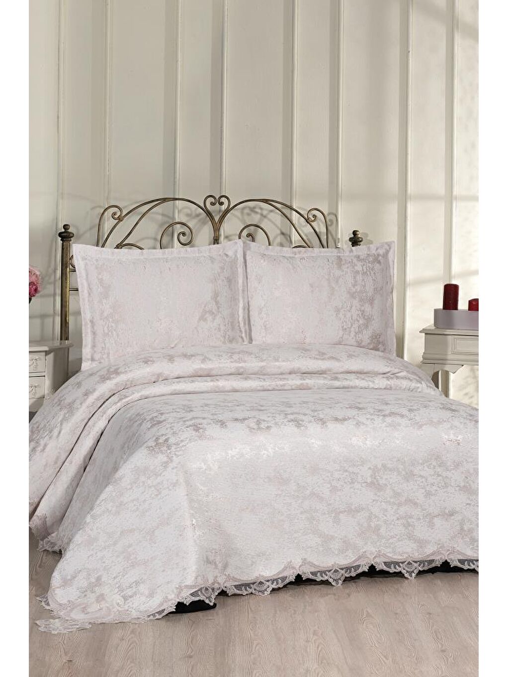 Karışık Fransız Dantelli Edge Çift Kişilik Yatak Örtüsü 230x250 cm