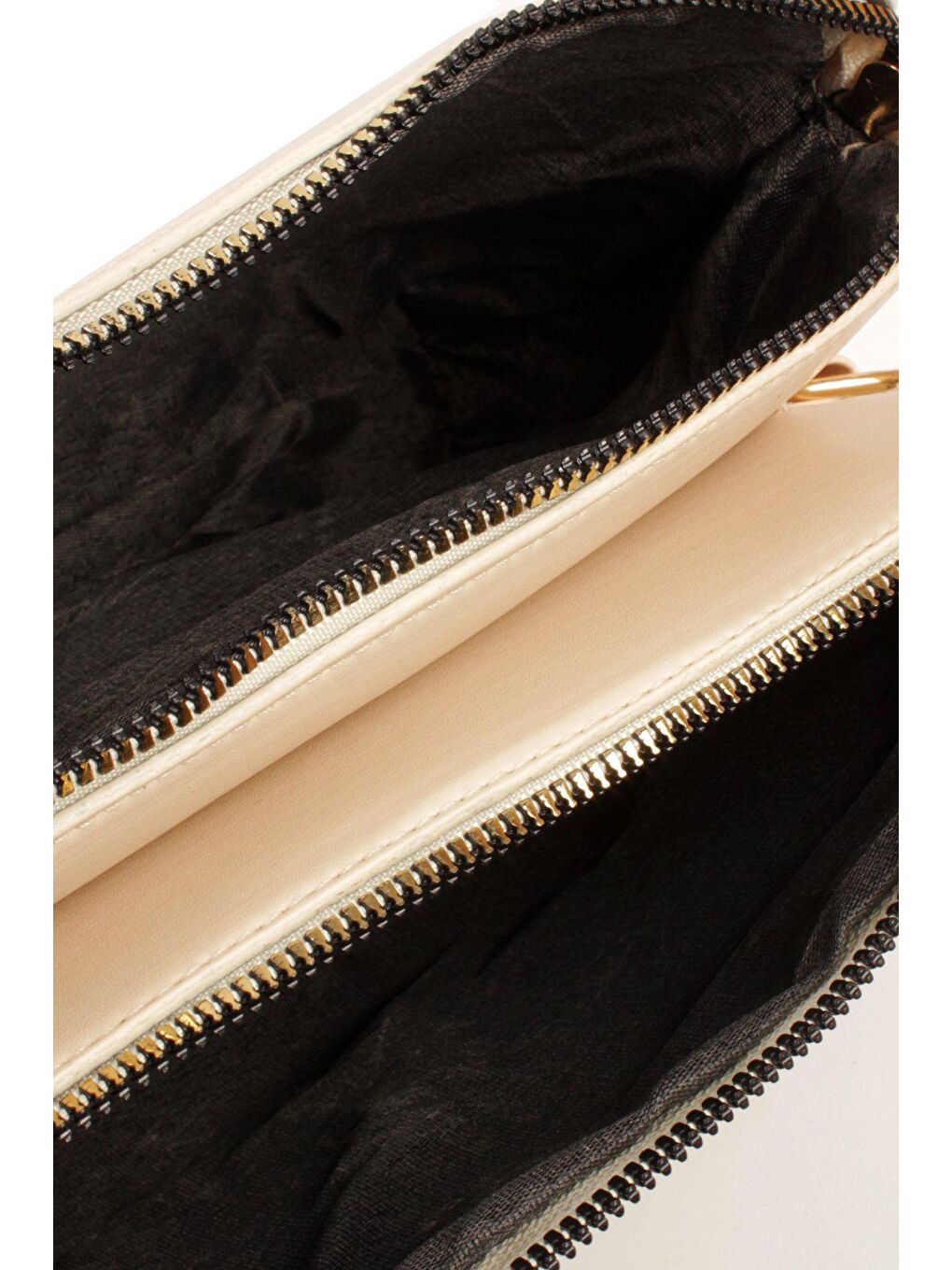 Bej Kadın Üç Bölmeli Fermuarlı Kapama Desenli Deri Kilitli Kapak Kararmaz Aksesuarlı Omuz Çantası (1809)-4