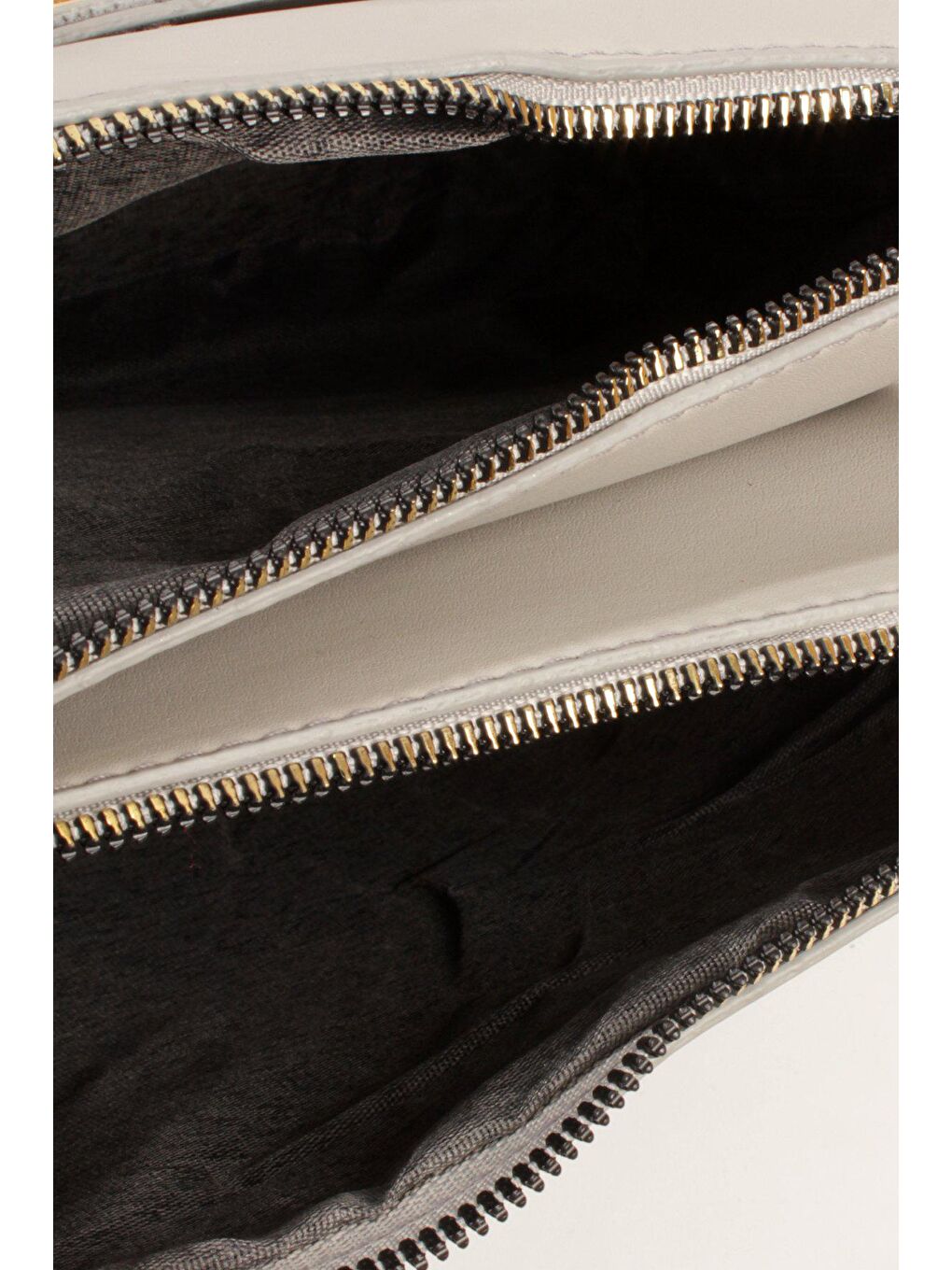 Gri Kadın Üç Bölmeli Fermuarlı Kapama Desenli Deri Kilitli Kapak Kararmaz Aksesuarlı Omuz Çantası (1809)-4