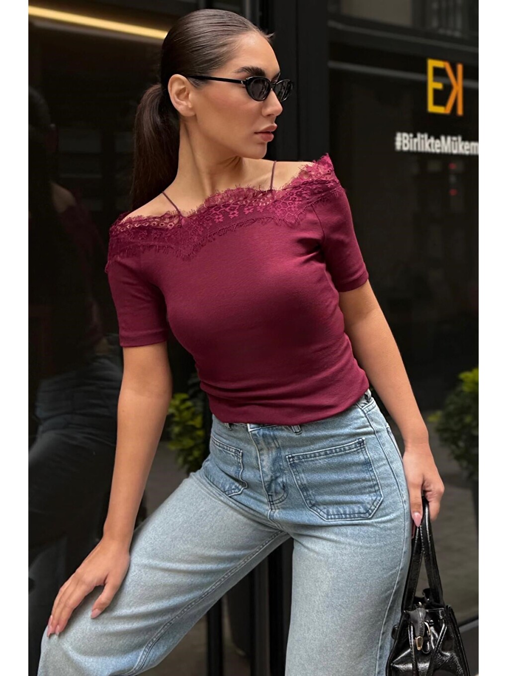 Bordo Dantelli Madonna Yaka Slim Fit Tişört Mg2743-1