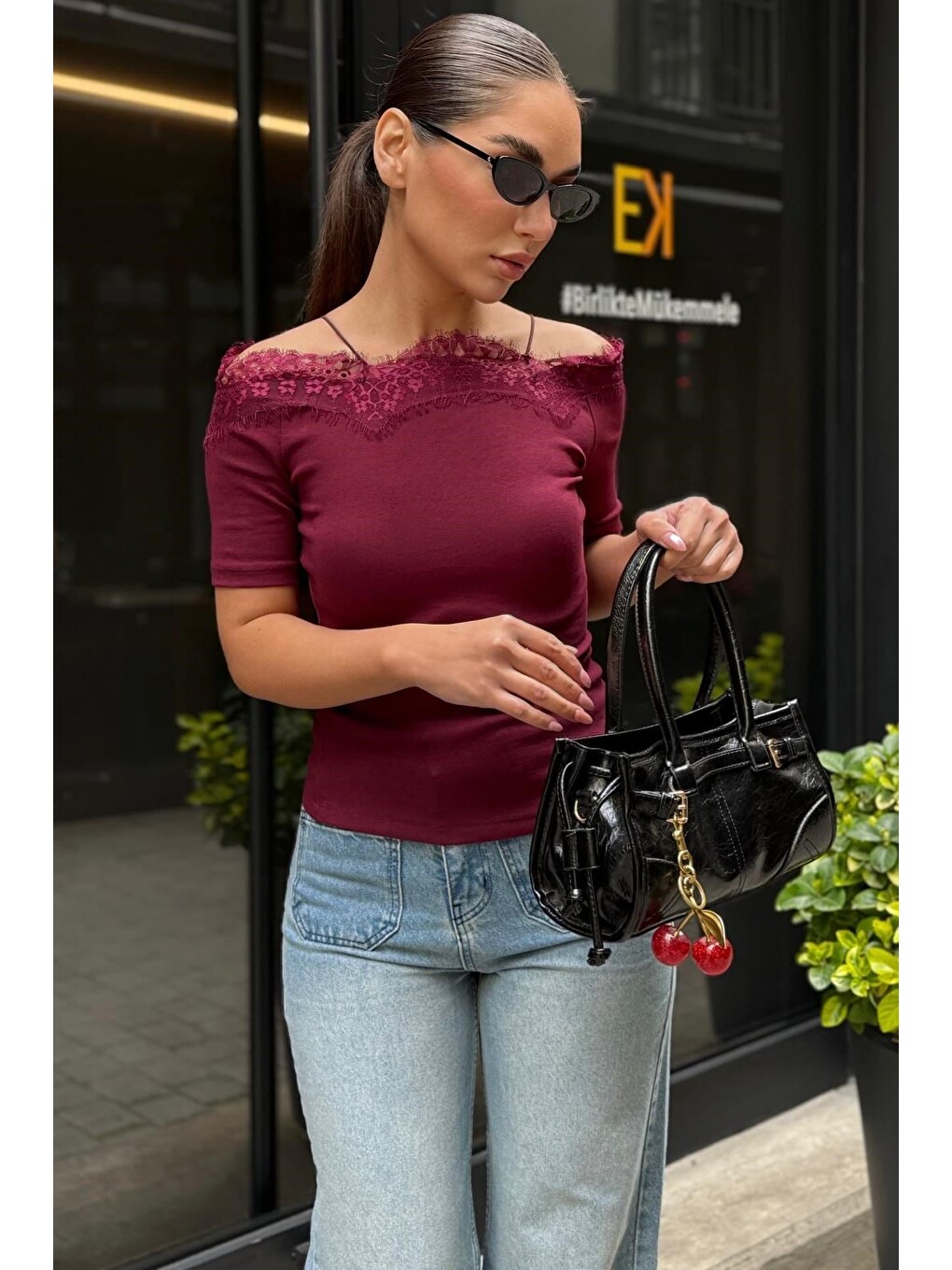 Bordo Dantelli Madonna Yaka Slim Fit Tişört Mg2743-4