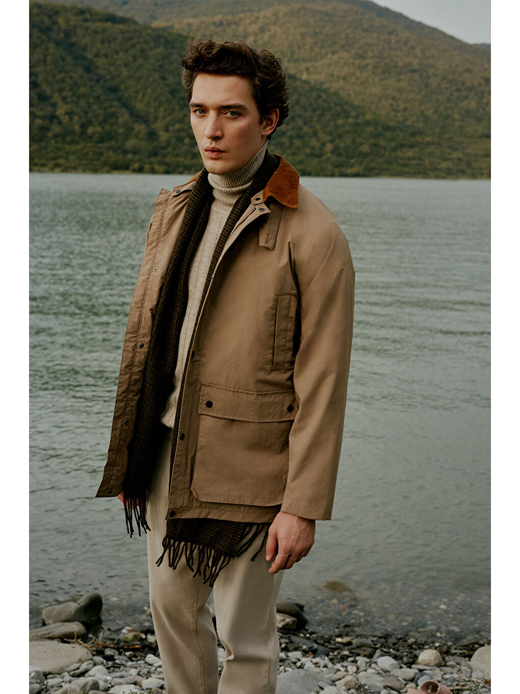 Bej Erkek Vizon Kapüşonlu Dik Yaka Standart Fit Kaban